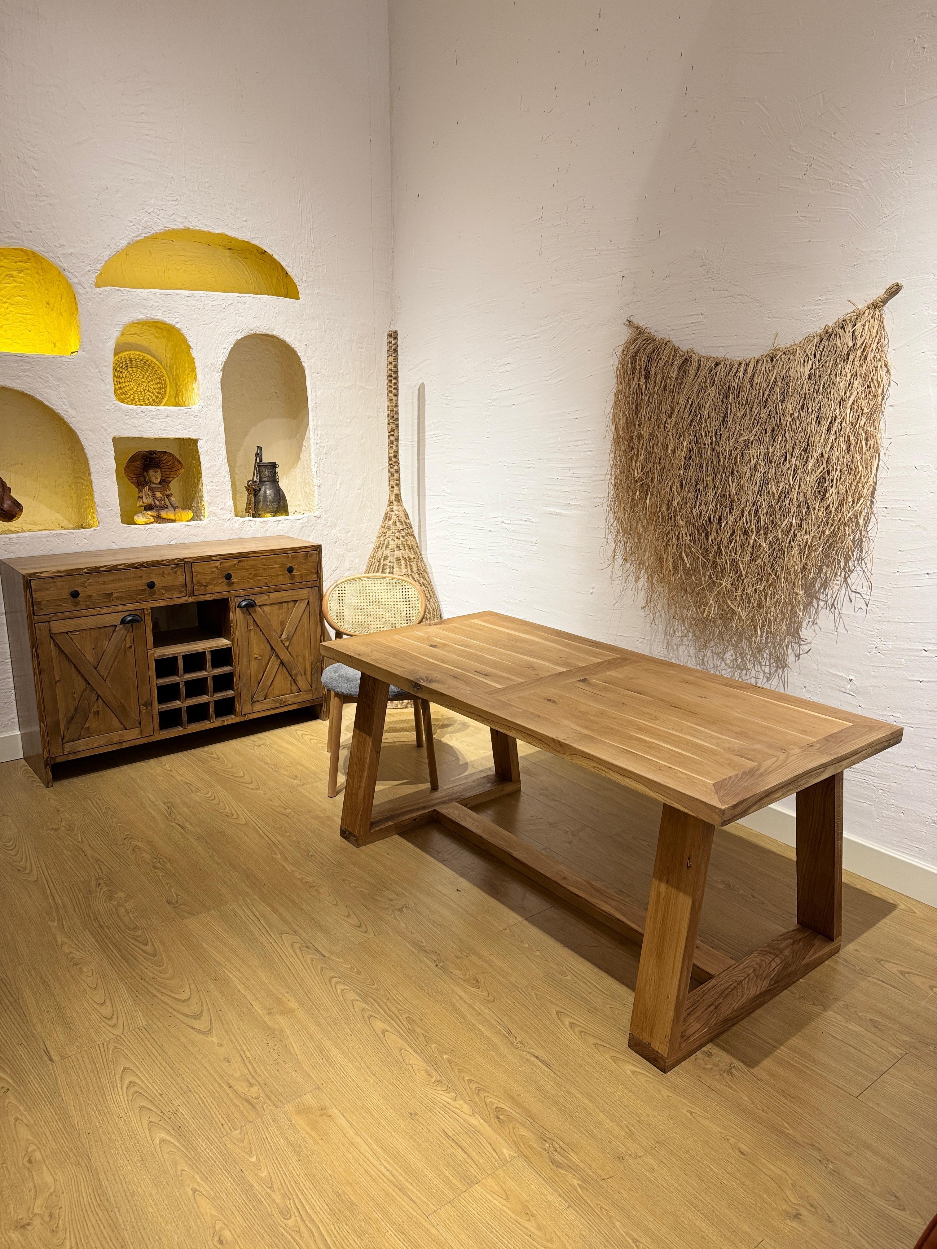 Etiwood Rustic Meşe MasaEtiwood Rustic Meşe MasaMasalarEtiwood Rustic Meşe Masa
