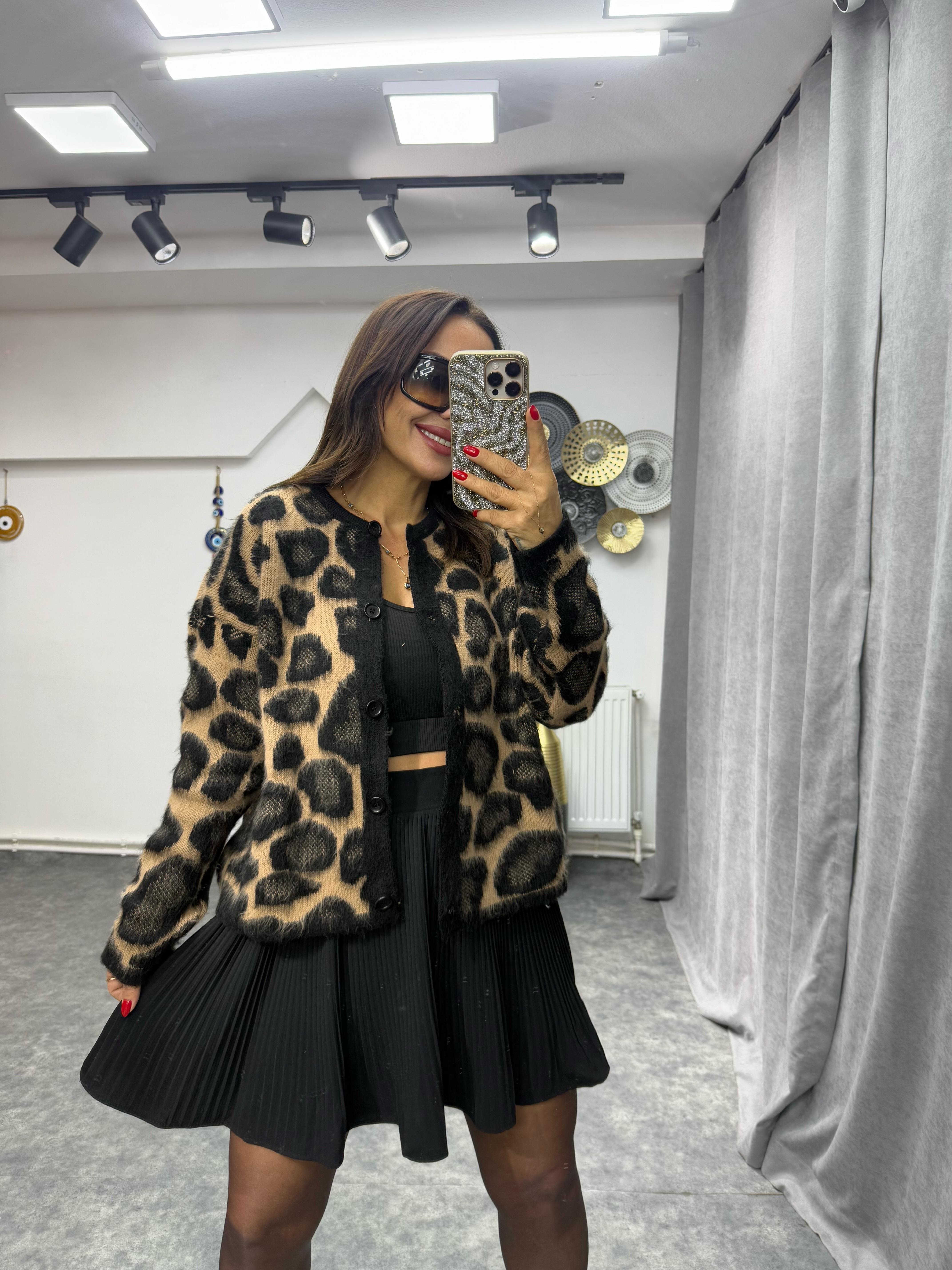 Pelit Kahve Leopar Desenli  Hırka No Sıfır 8
