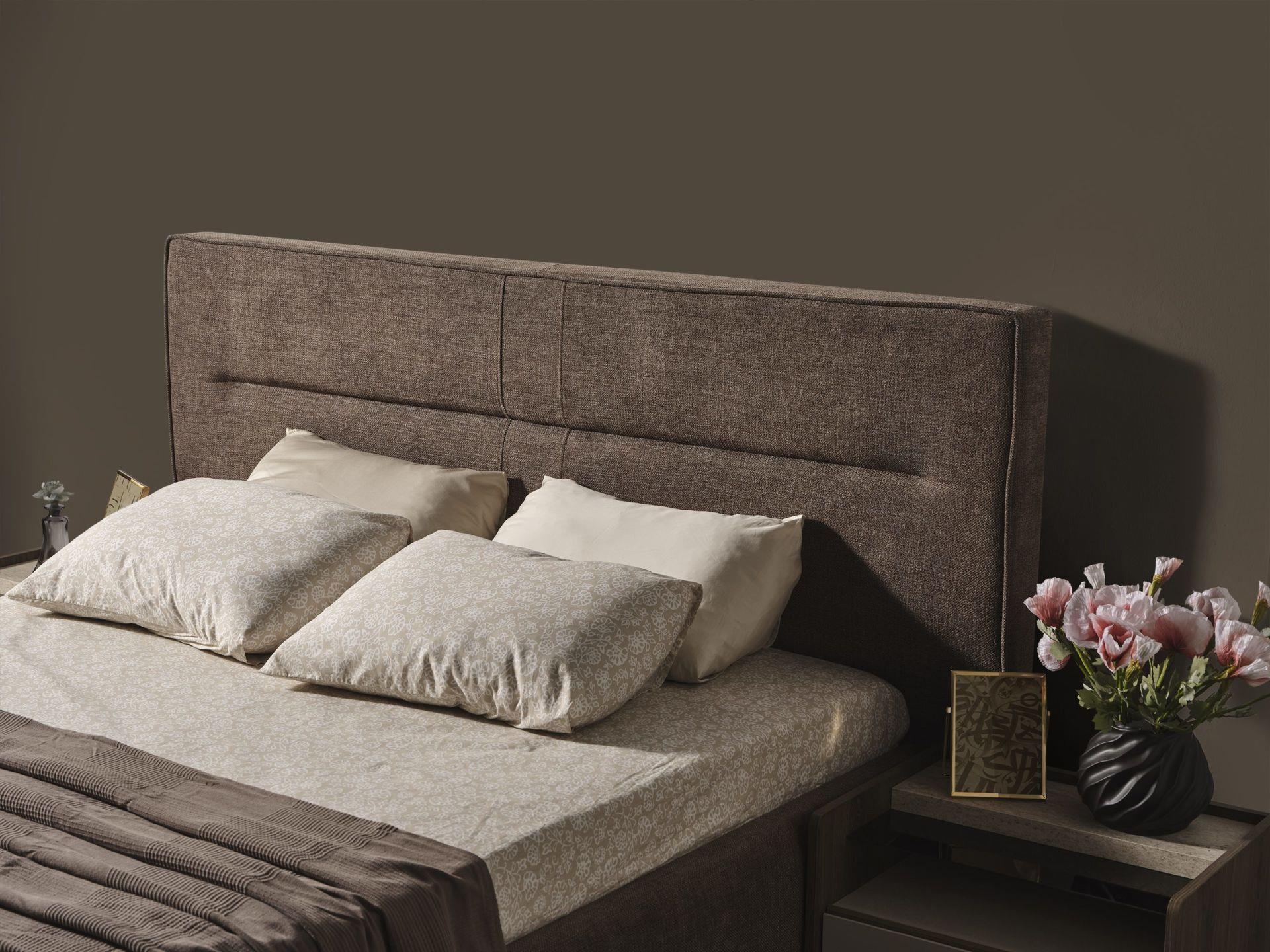 Aronya Modern Bed Room Set