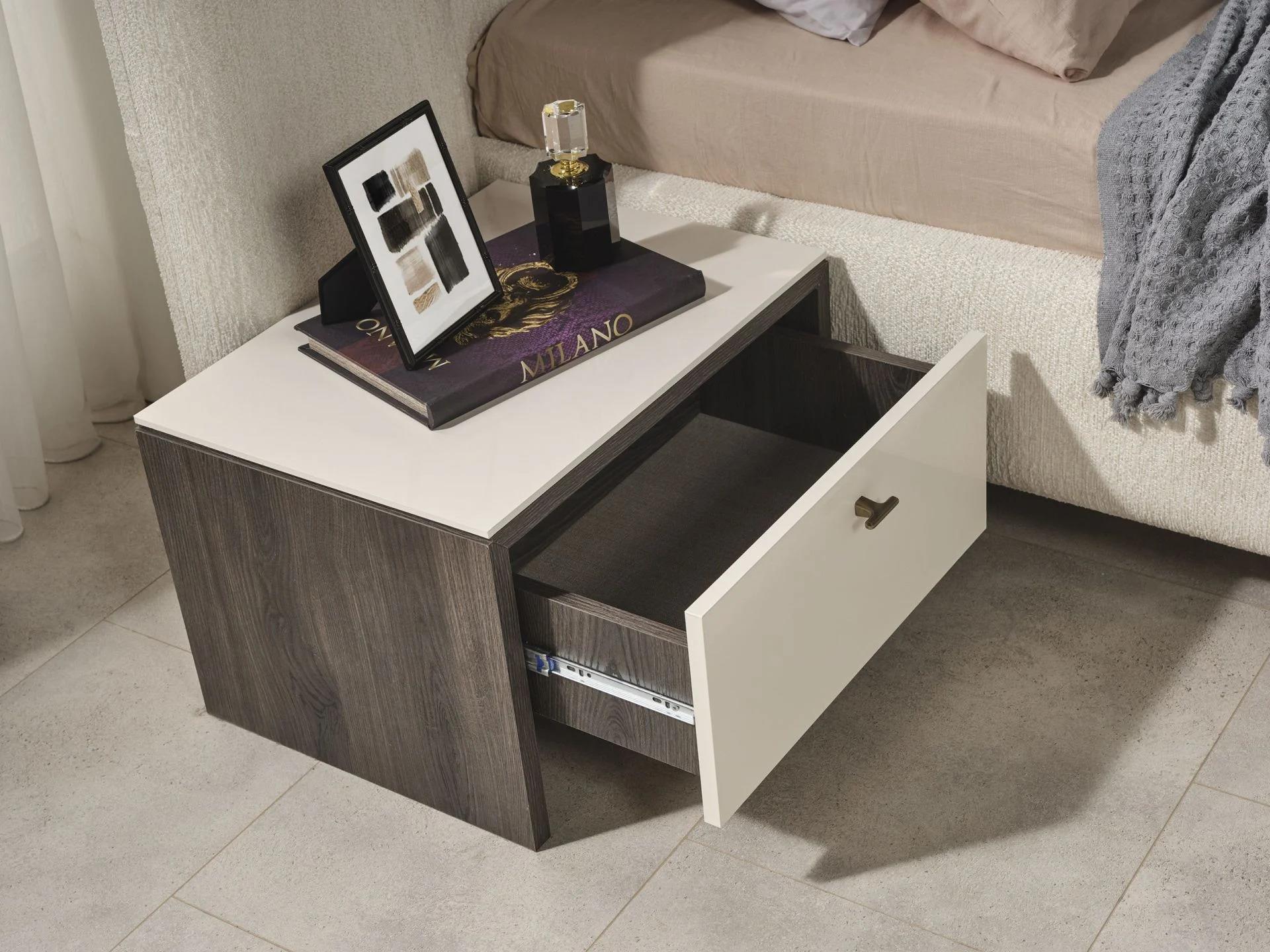 Atlas Bedroom Set