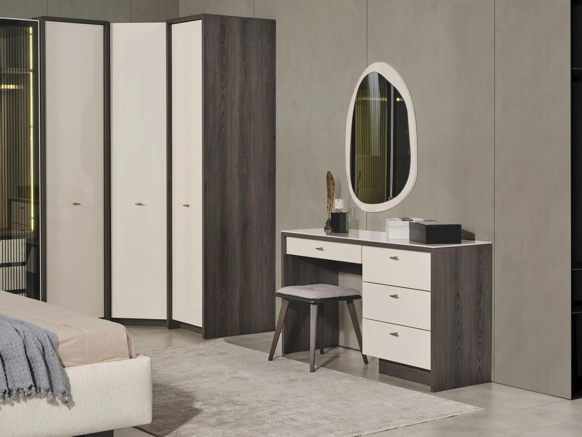 Atlas Bedroom Set