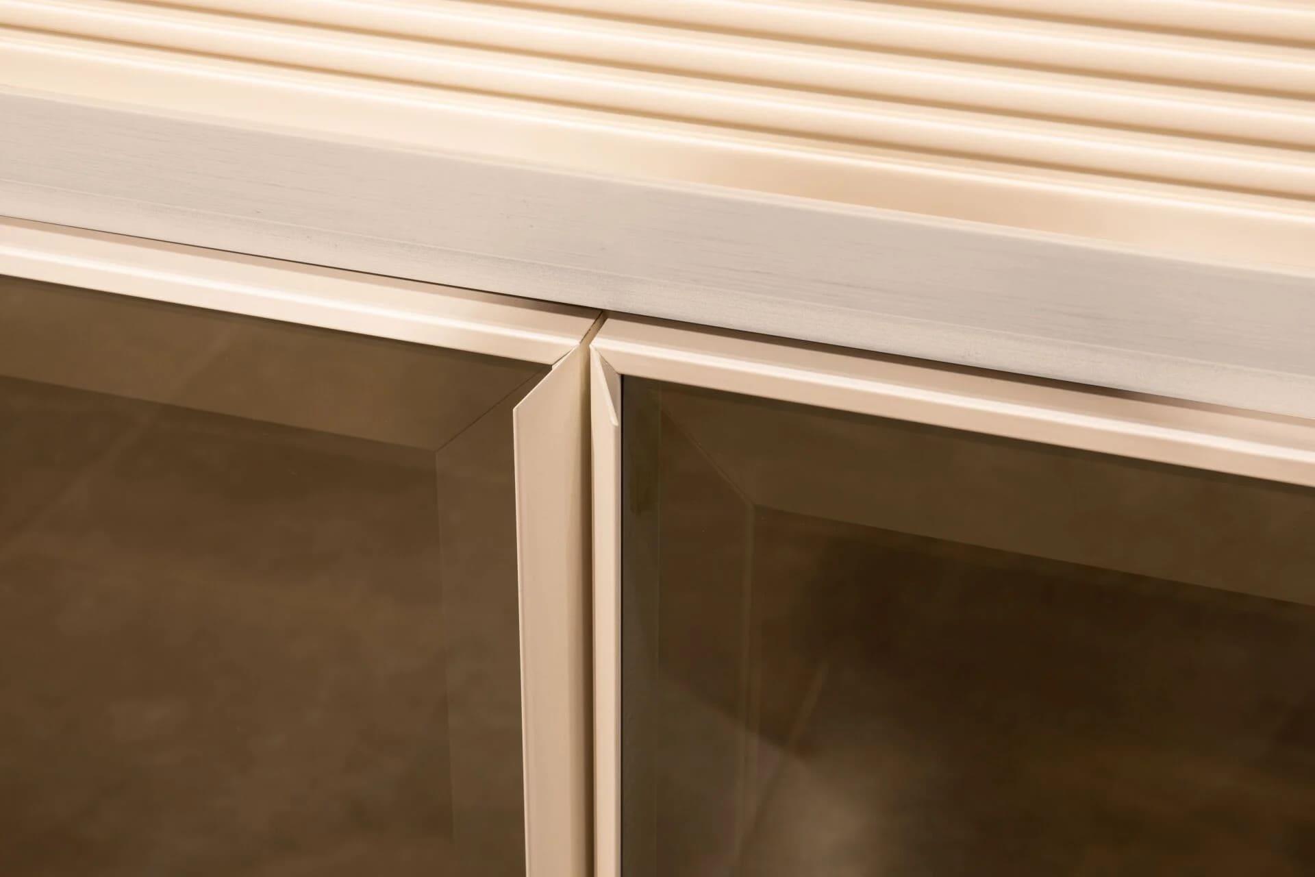 Aura Dining Room Set