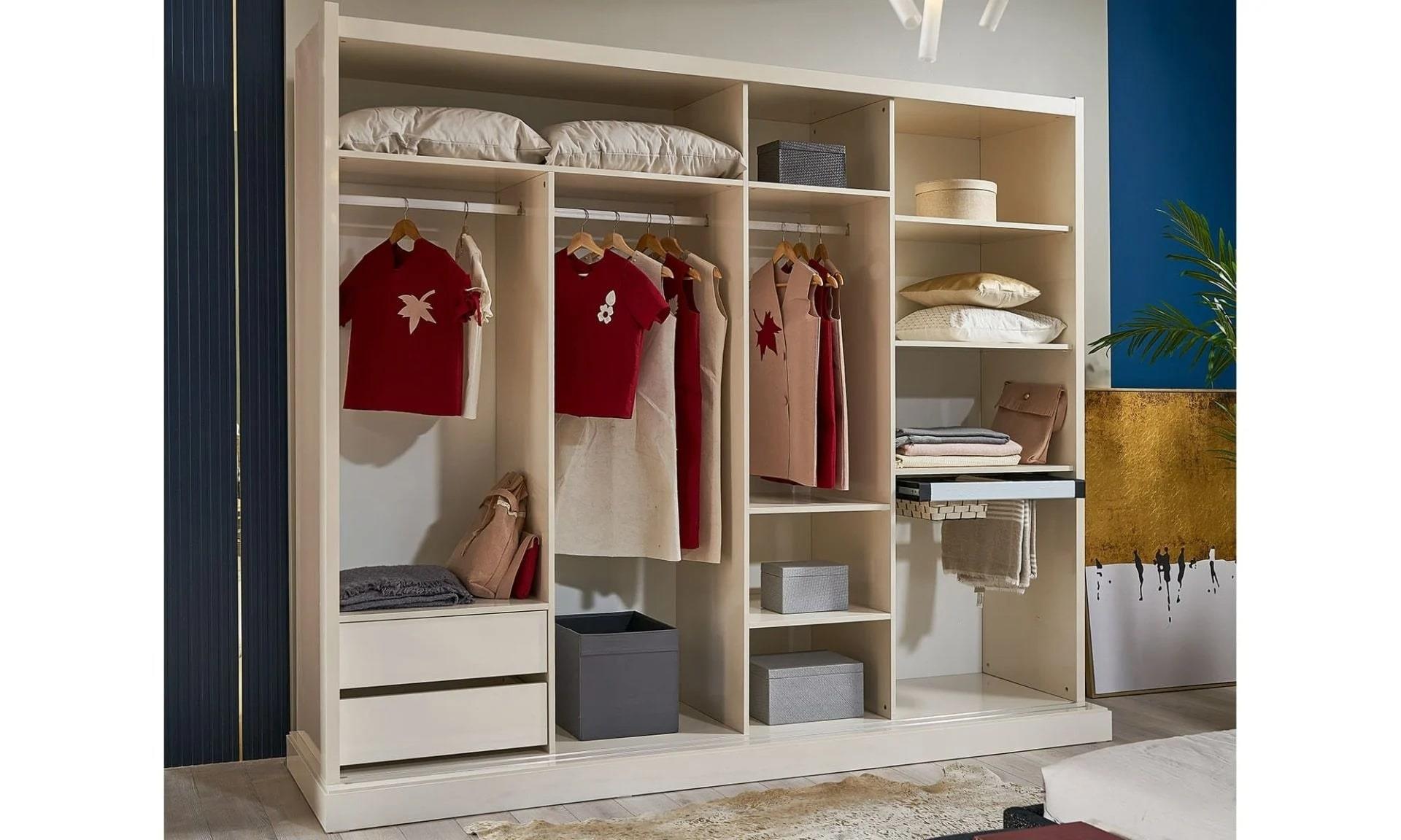Diamond Modern Bedroom Set