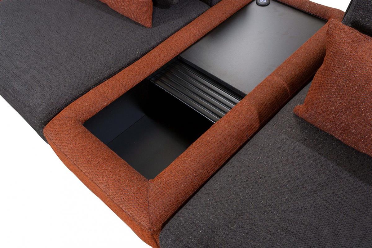 Jarreau Sectional Set