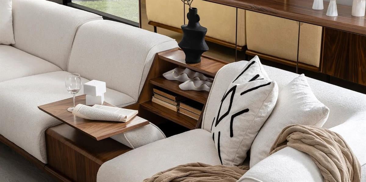 Mary Sectional Set