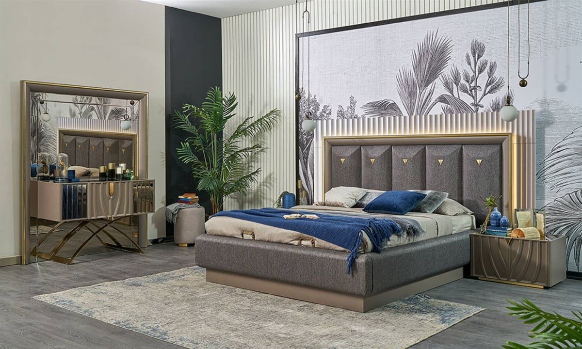 Quintessential Bed Room Set