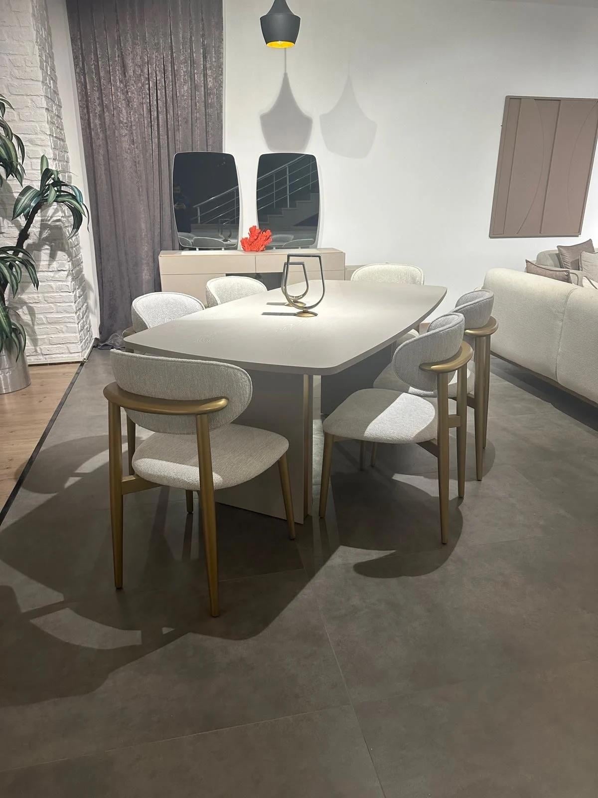 Roma Dining Room Set