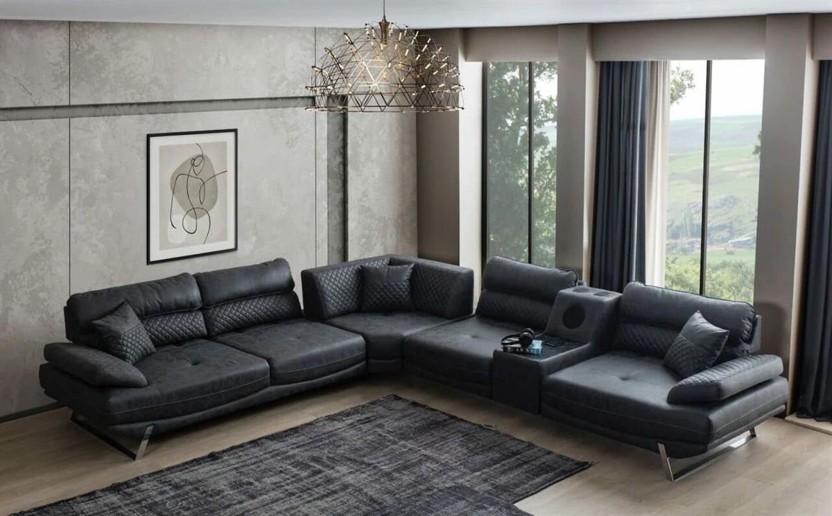 Vera Sectional Set