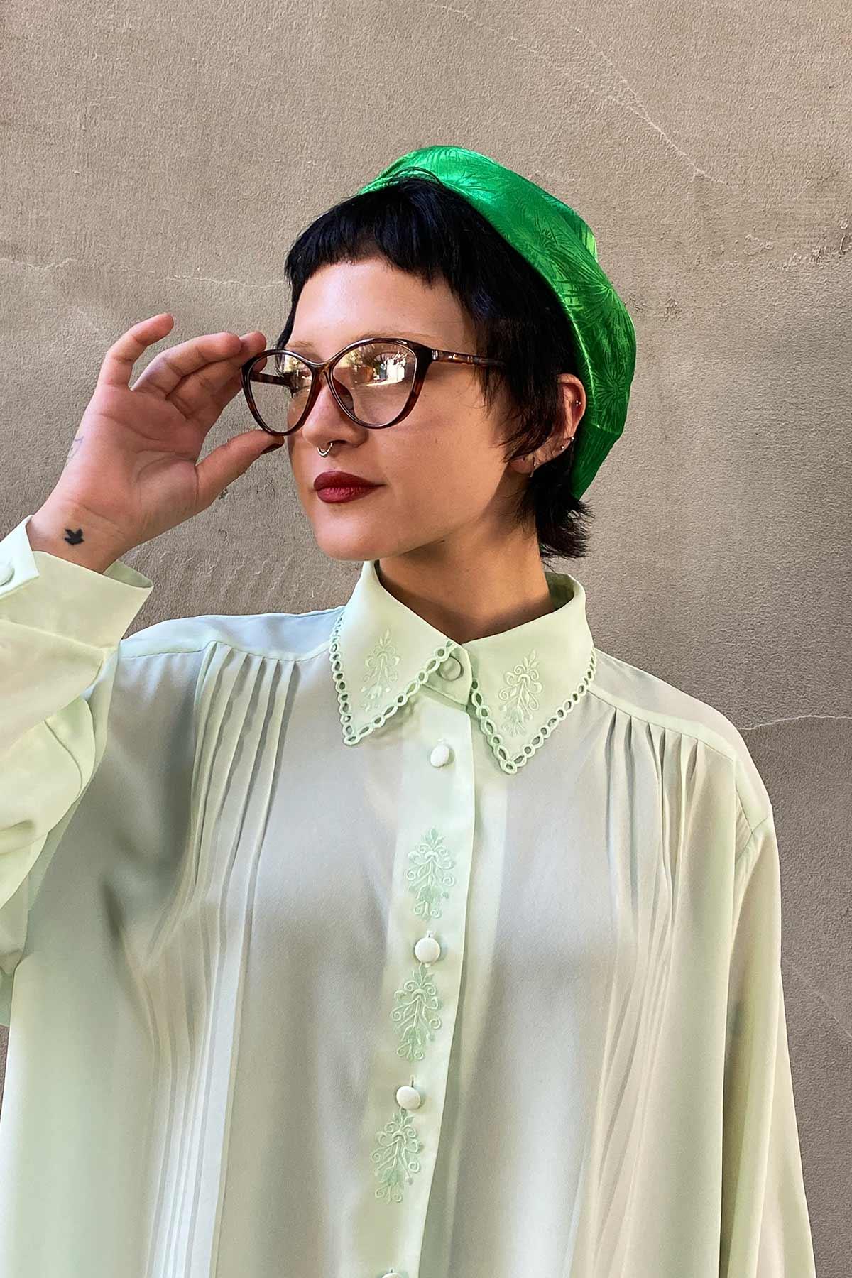 Vintage Delik İşi Yaka Gömlek