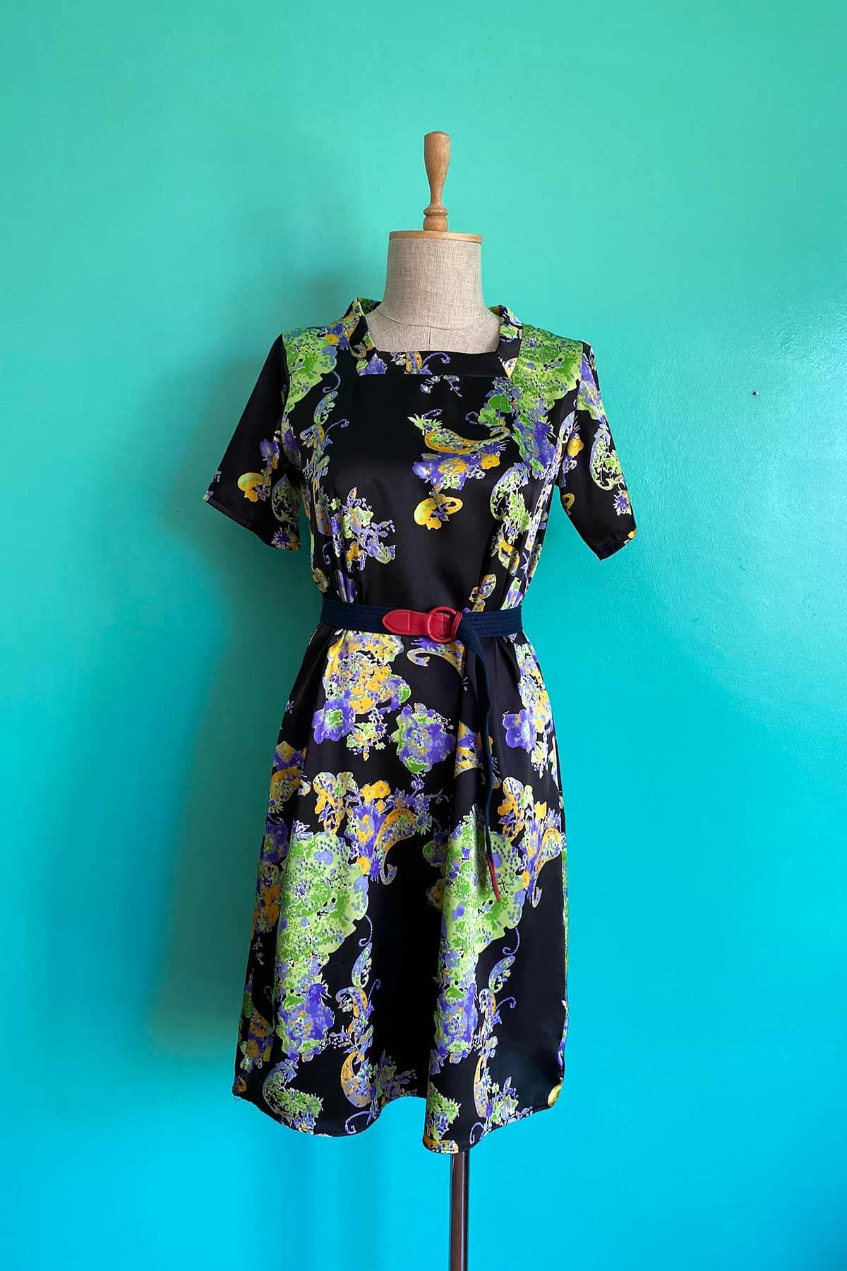 Vintage Desenli Elbise