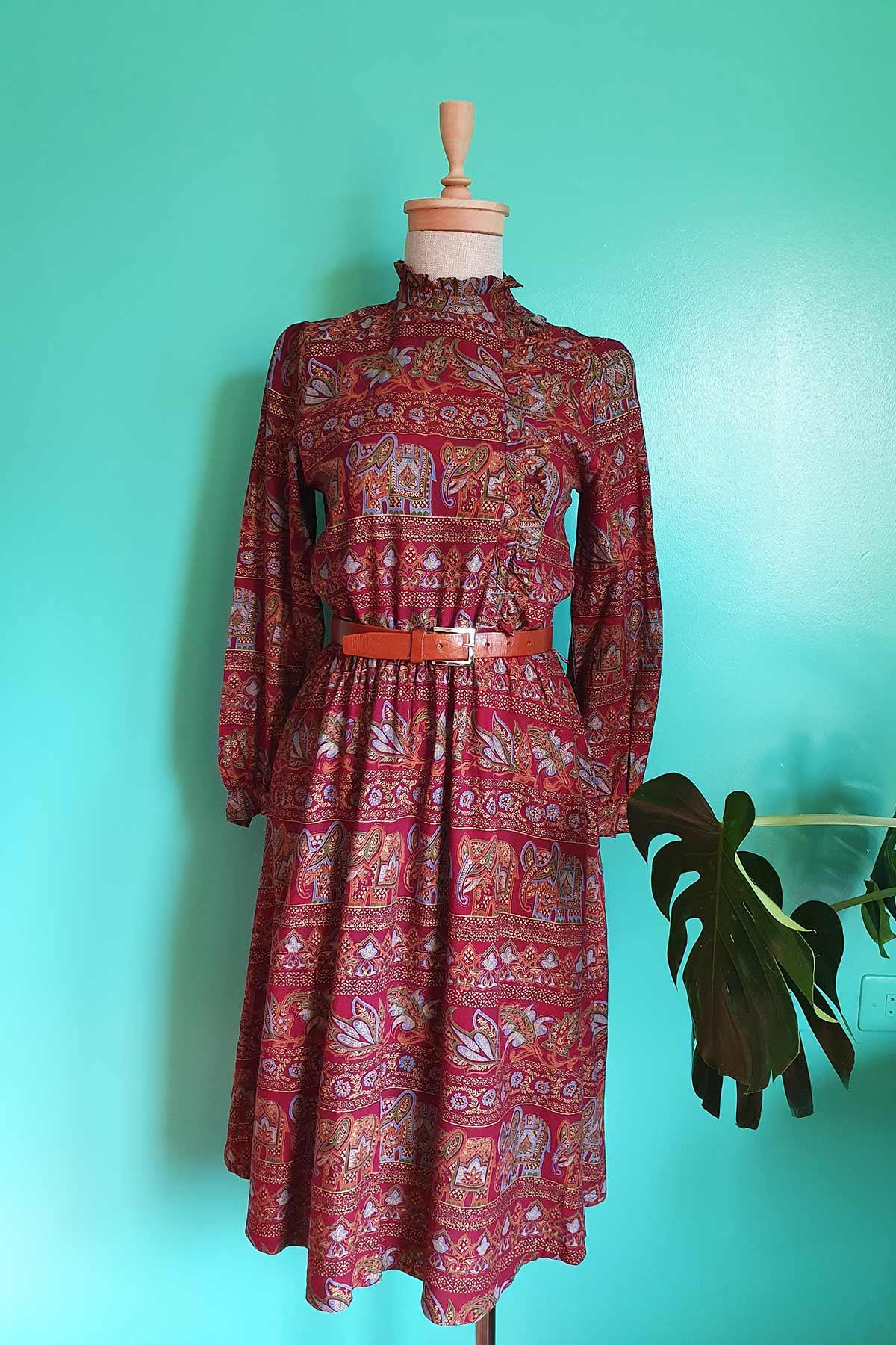 Vintage Etnik Desenli Elbise
