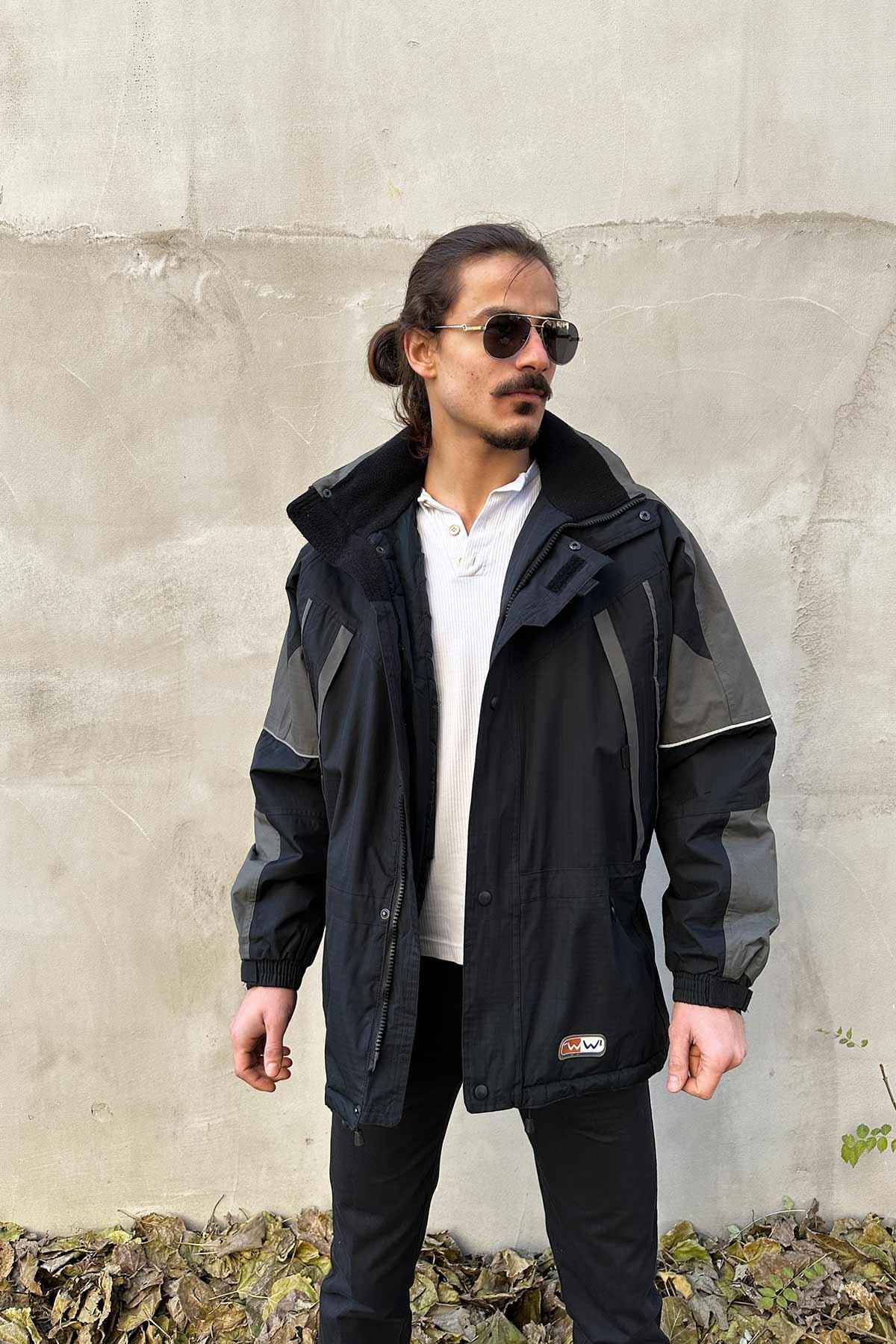 Vintage Outdoor Mont