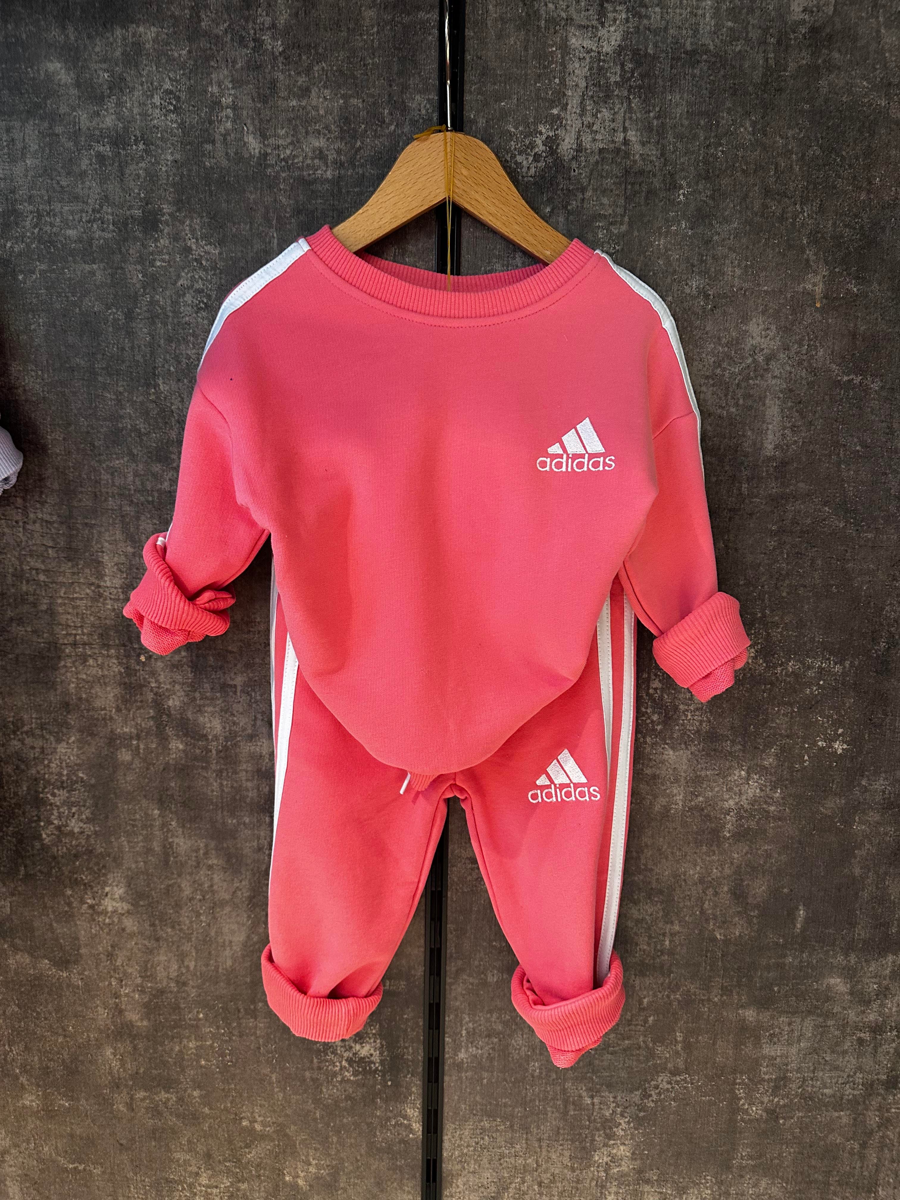 Pembe Mrk TakımÇOCUKCABUTİK