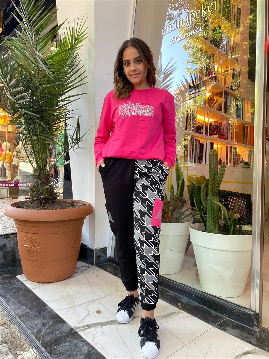 Pembe Sweatshirt 