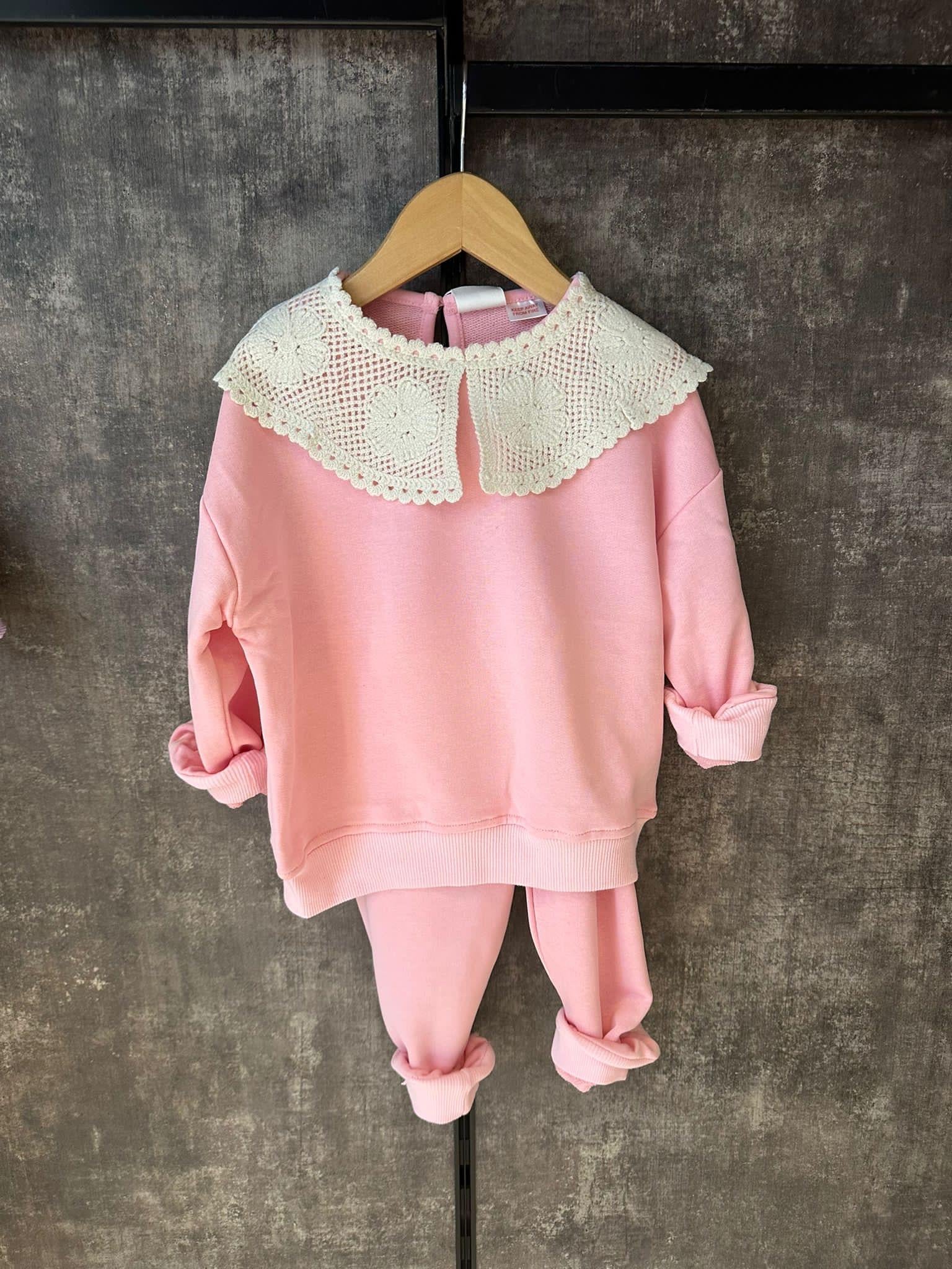 Pembe Yakalı TakımÇOCUKCABUTİK