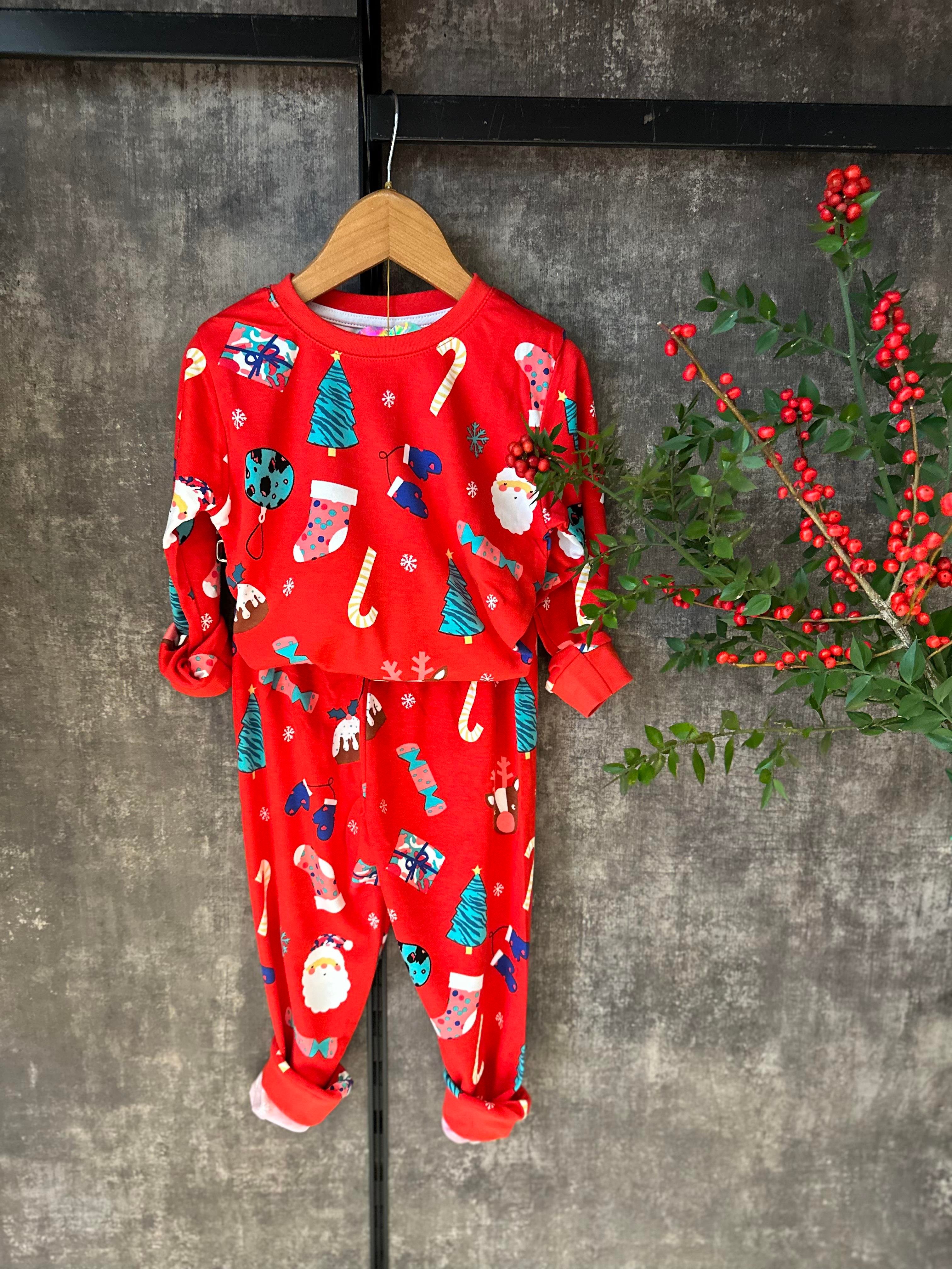 Yeni Yıl Unisex Pijama TakımıÇOCUKCABUTİK