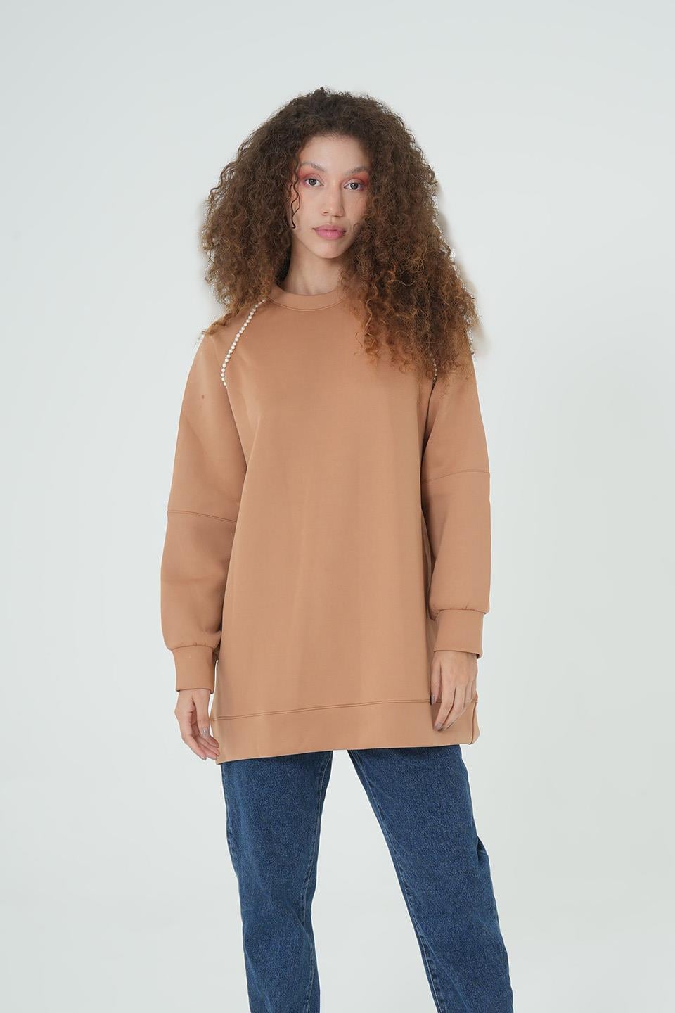 CAMEL İNCİ DETAYLI OVERSİZE SWEAT