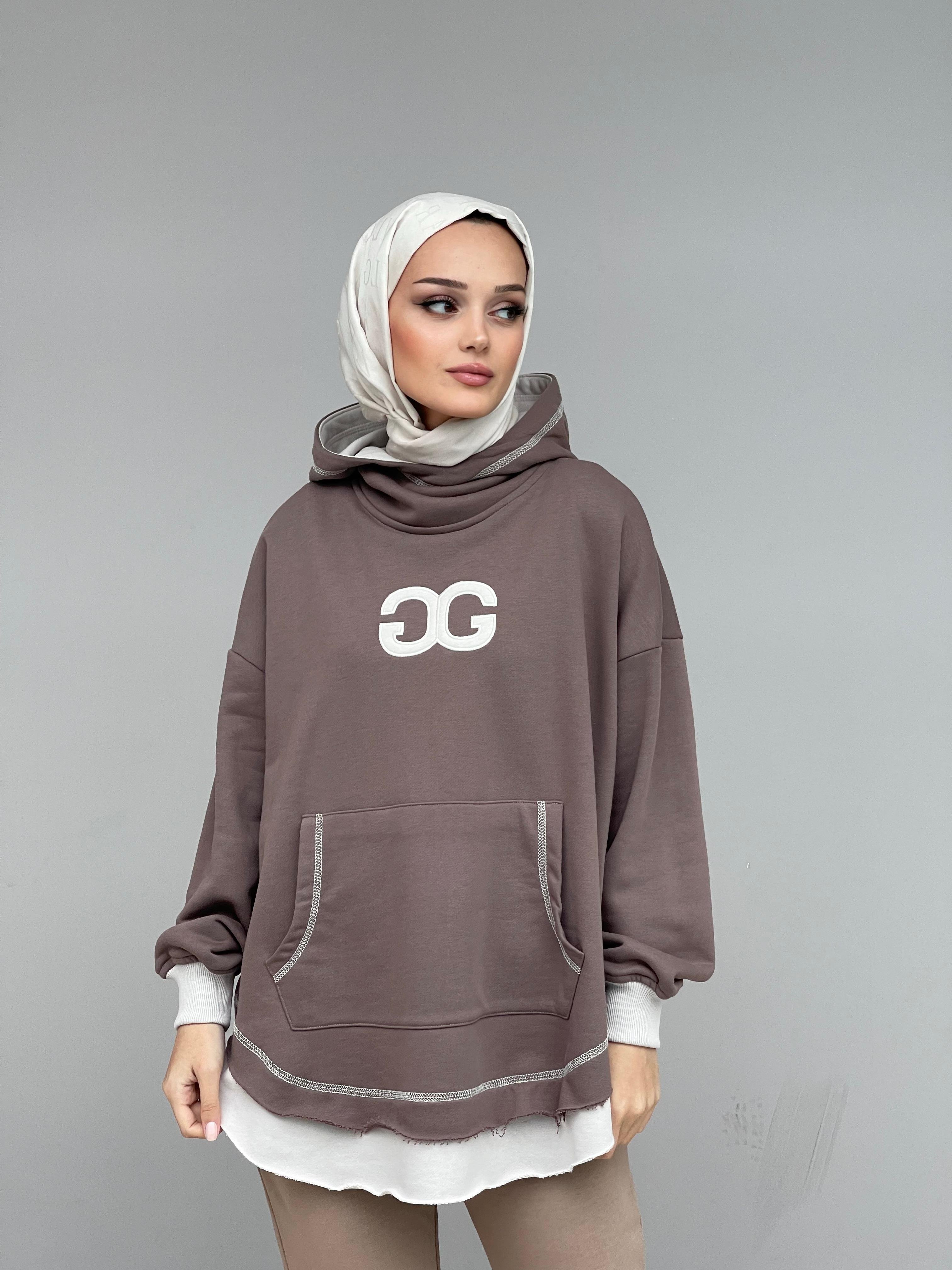 Kahverengi Kapüşonlu Nakış Detaylı Kanguru Cepli Sweat
