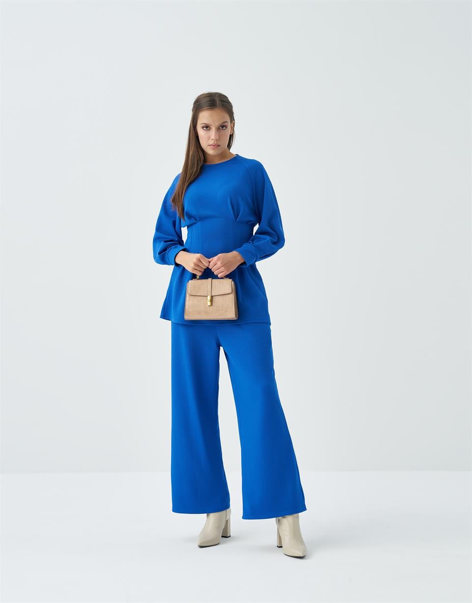 SAKS BELDEN OTURTMALI PİLELİ PANTOLONLU TAKIM
