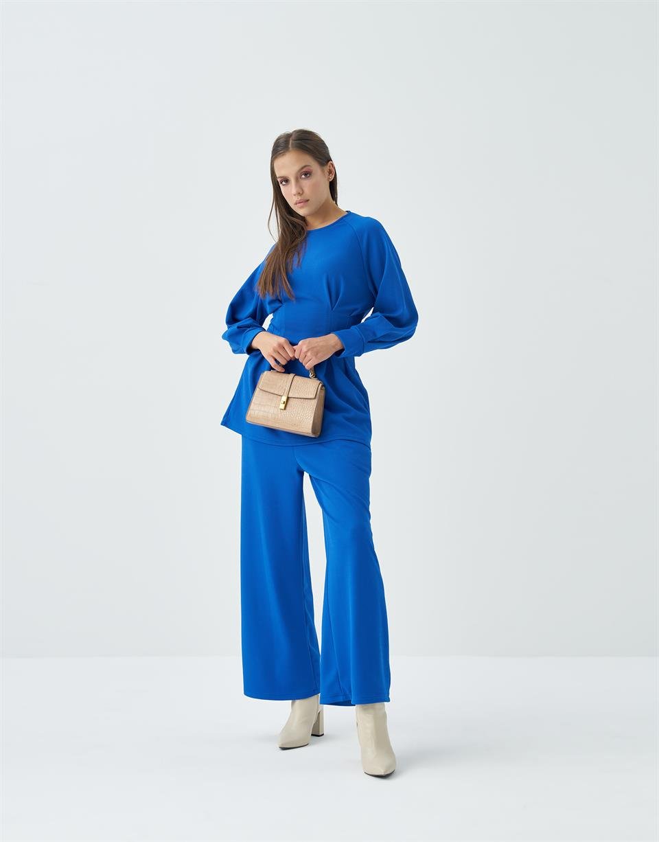 SAKS BELDEN OTURTMALI PİLELİ PANTOLONLU TAKIM