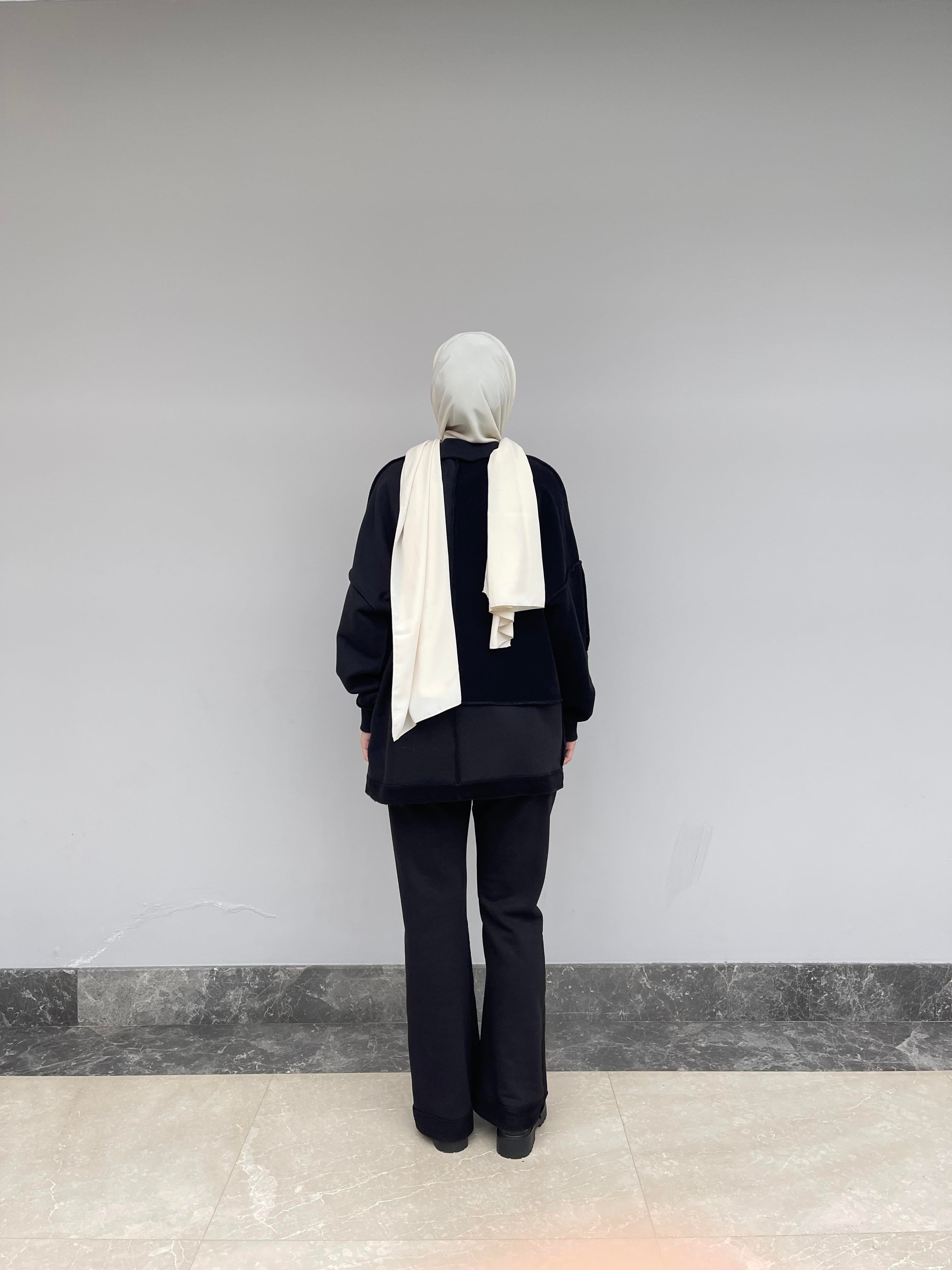 Siyah Dikiş Detaylı Dioganal Örme İkili Takım