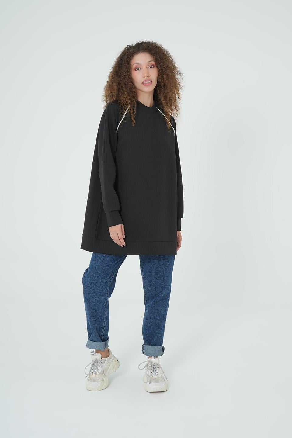 SİYAH İNCİ DETAYLI OVERSİZE SWEAT
