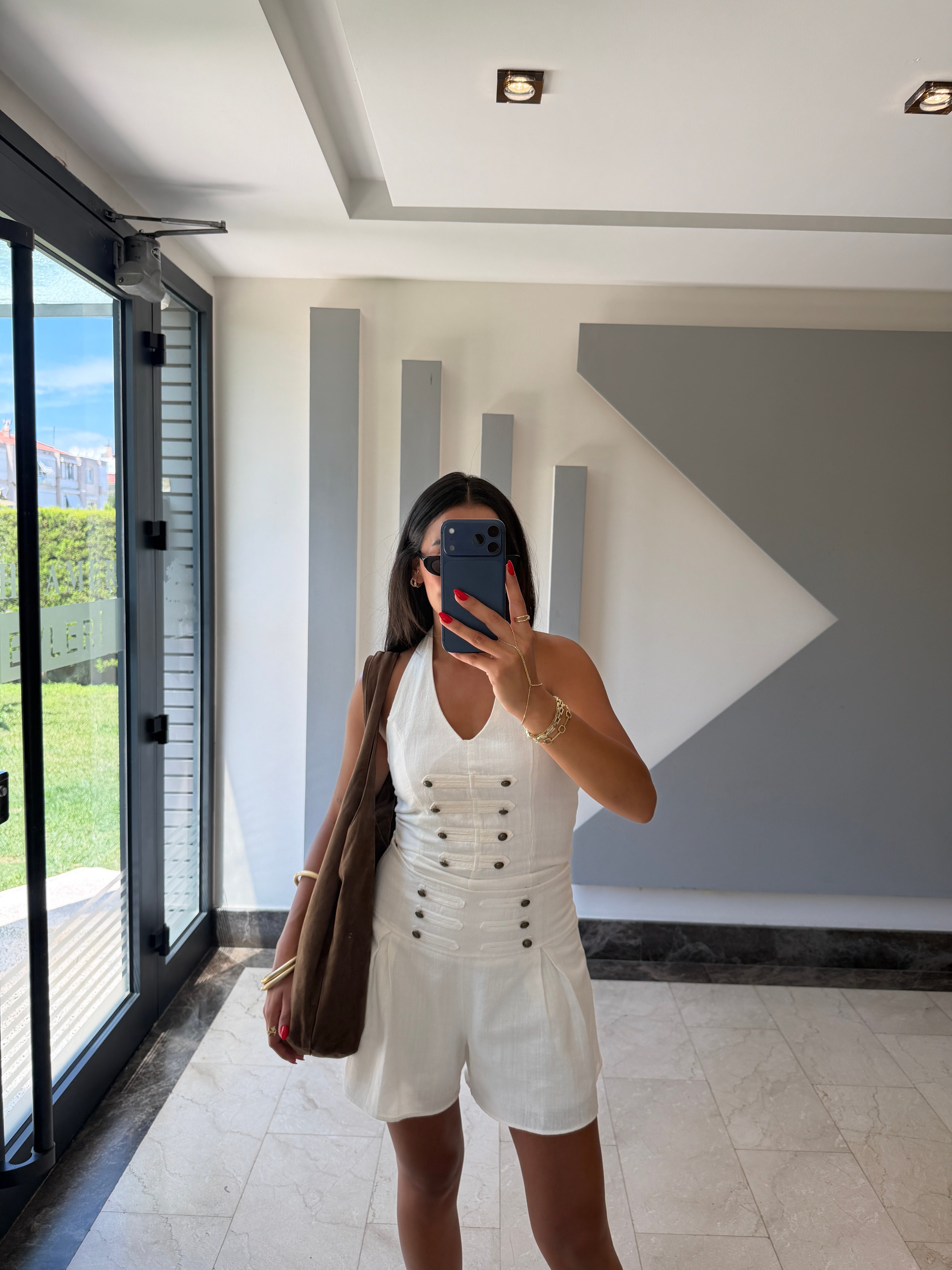 Açık Ekru Halter Yaka Bluz