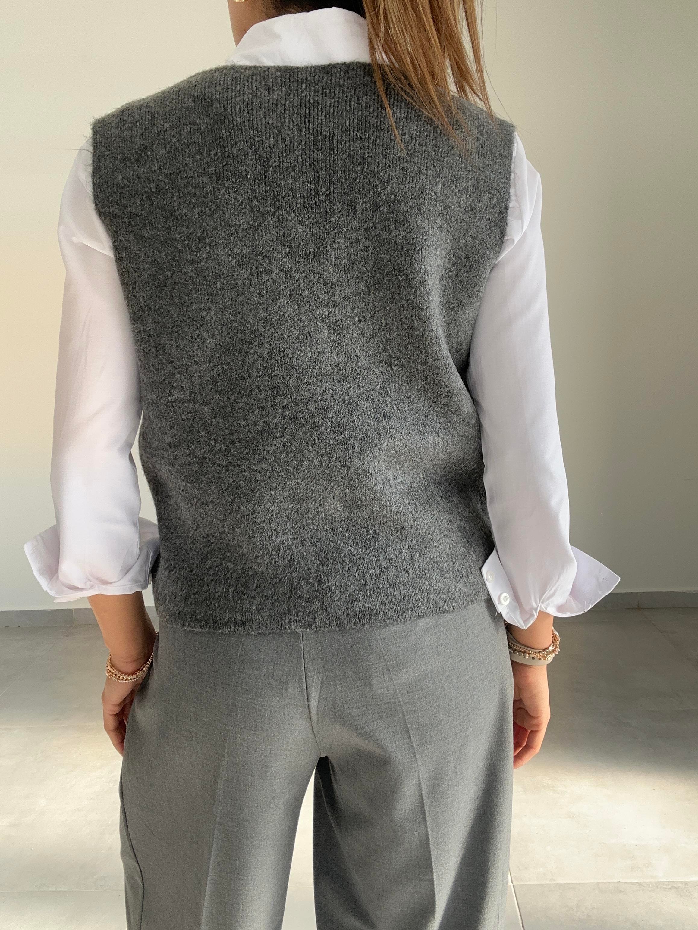 Antrasit Düğmeli Triko Yelek