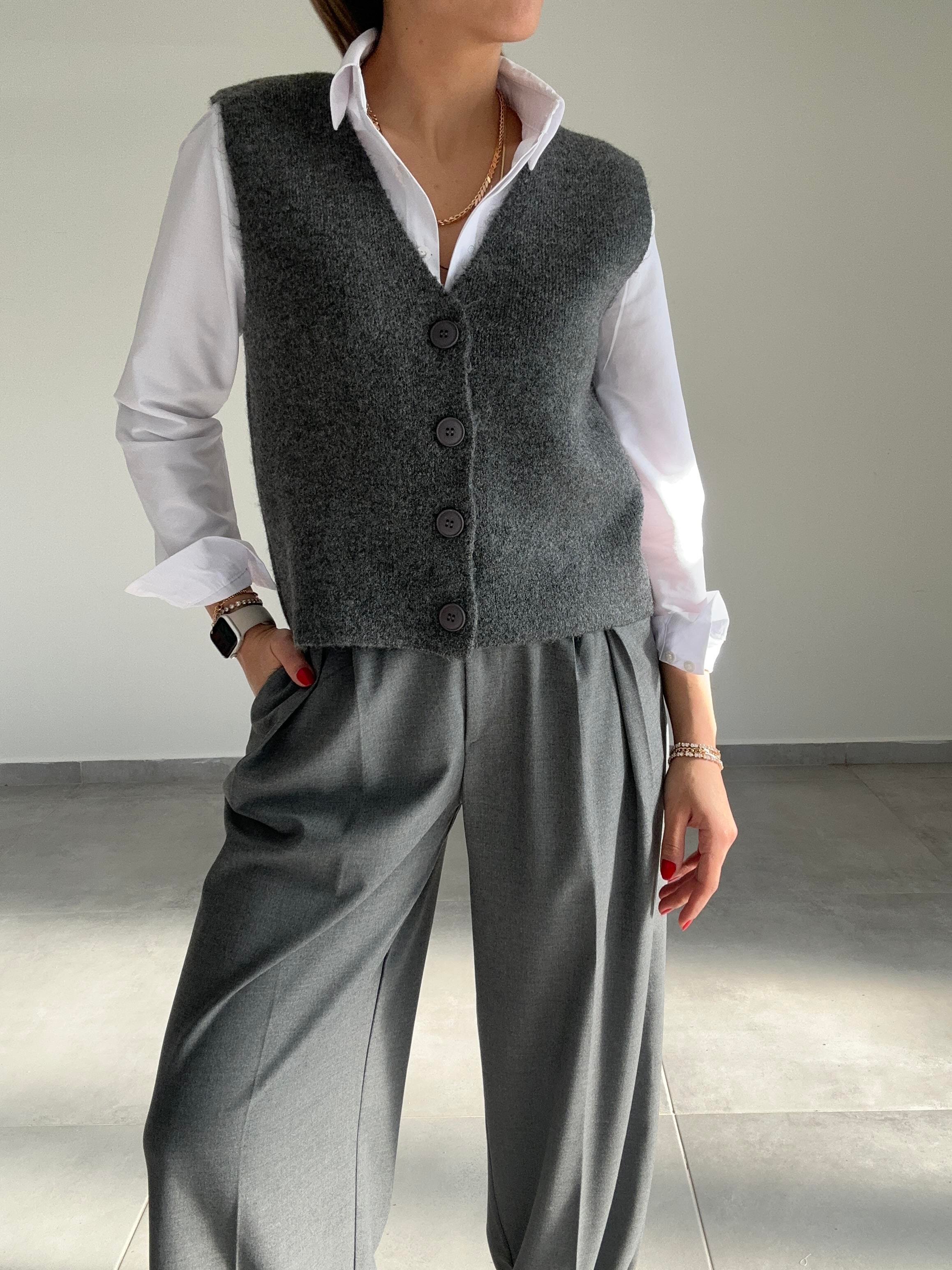 Antrasit Düğmeli Triko Yelek