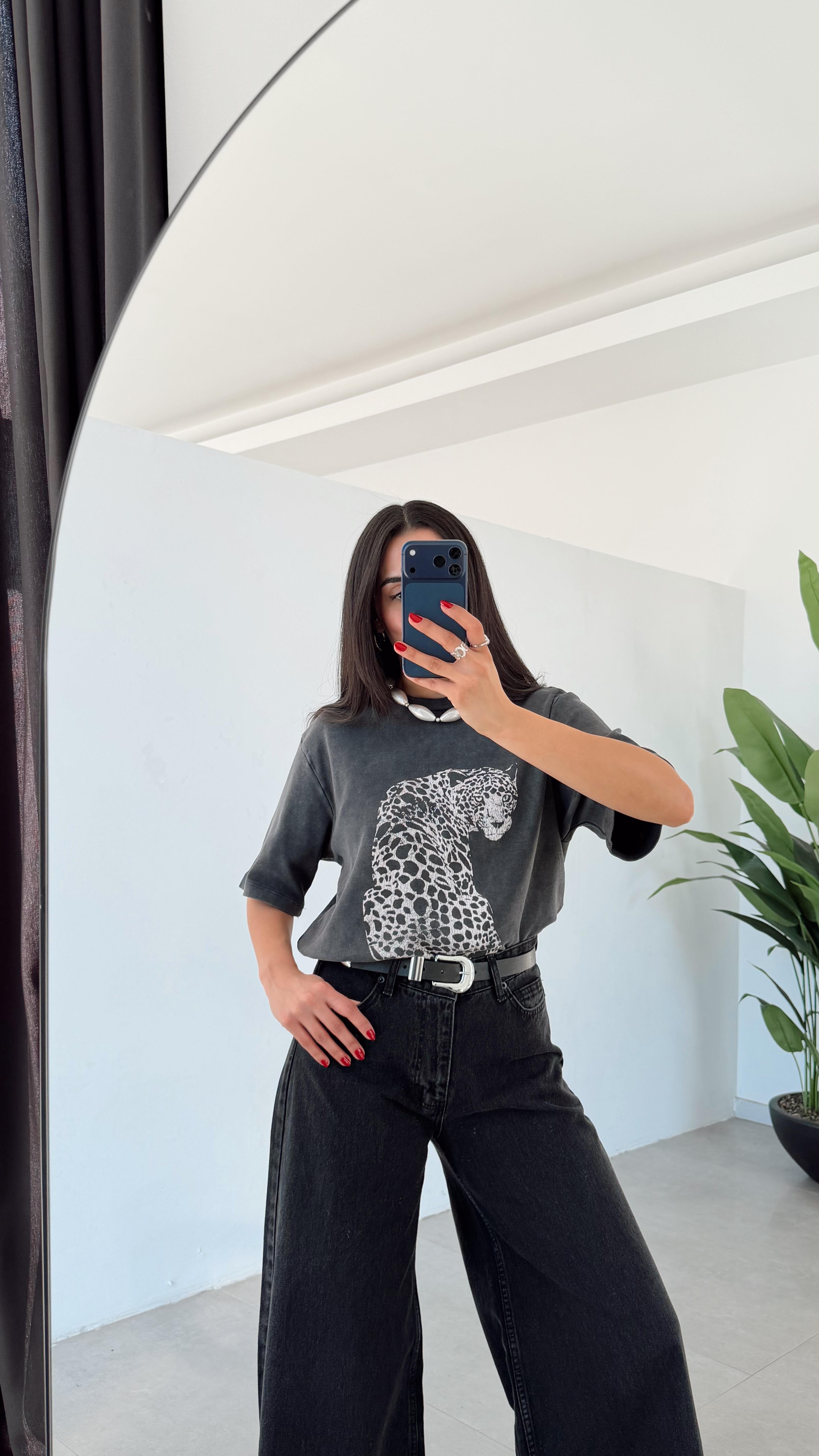 Antrasit Kaplan Basklı Tshirt