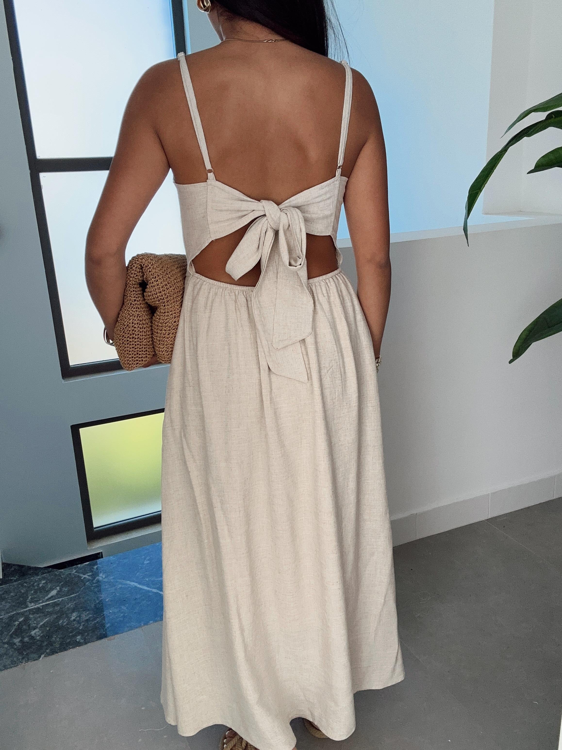 Bej Arkadan Bağlamalı Elbise