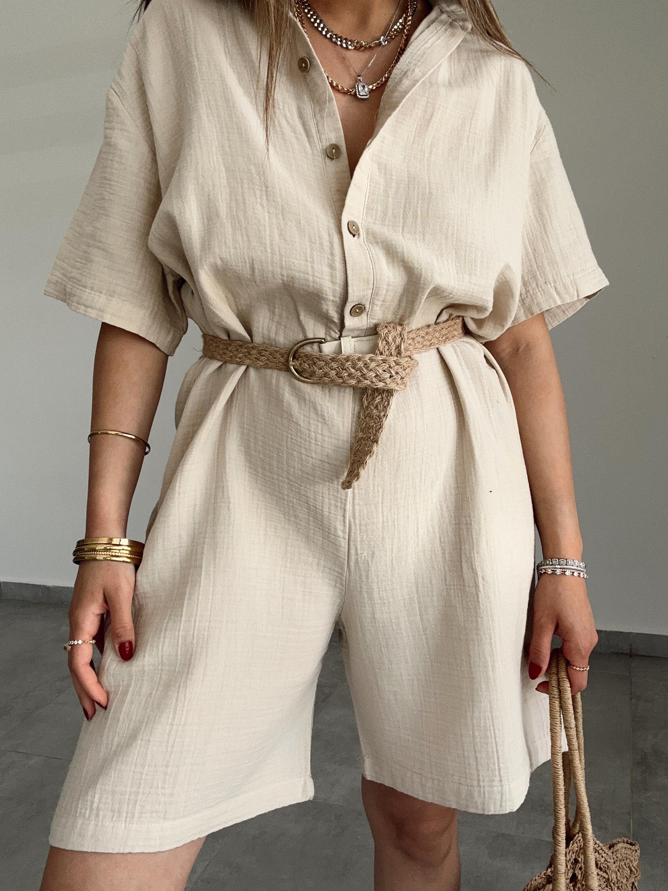 Bej Müslin Yakalı Tulum