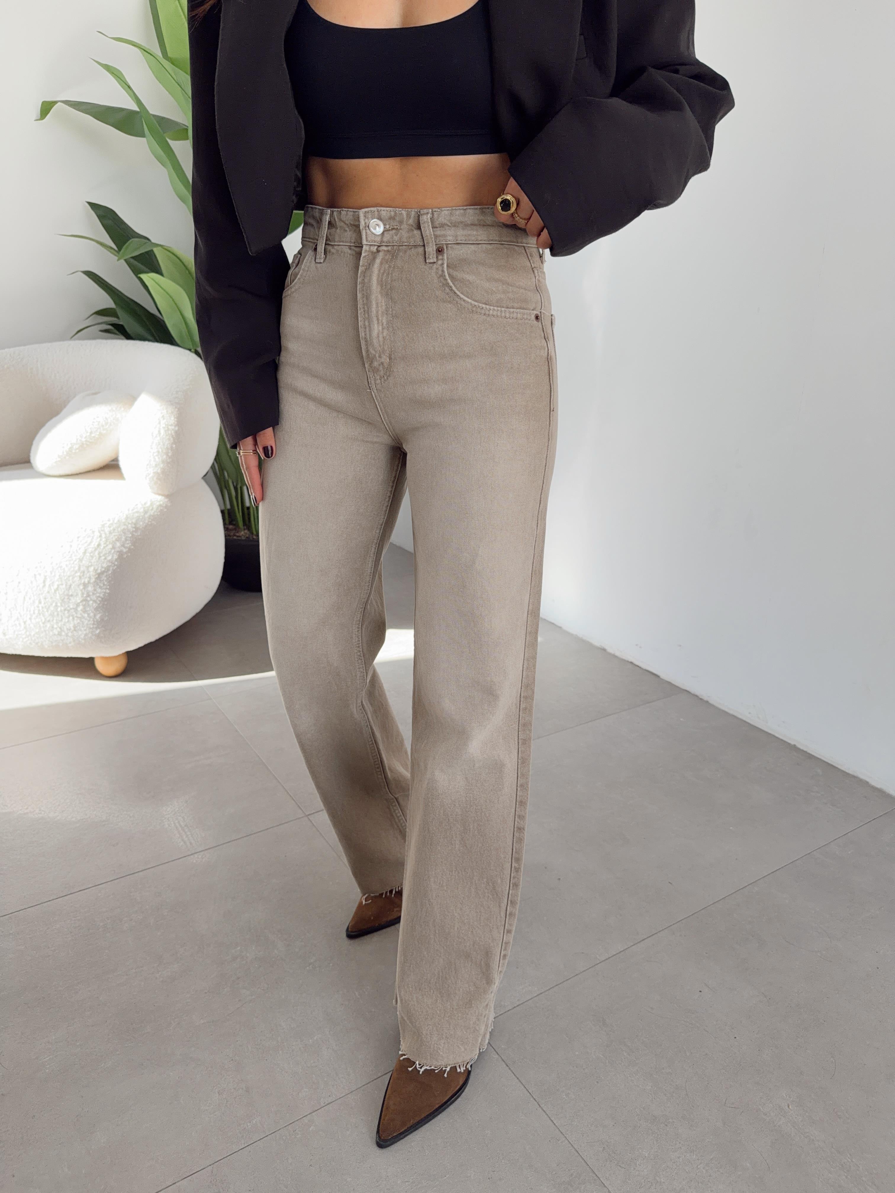 Bej Yıkamalı Straight Jean