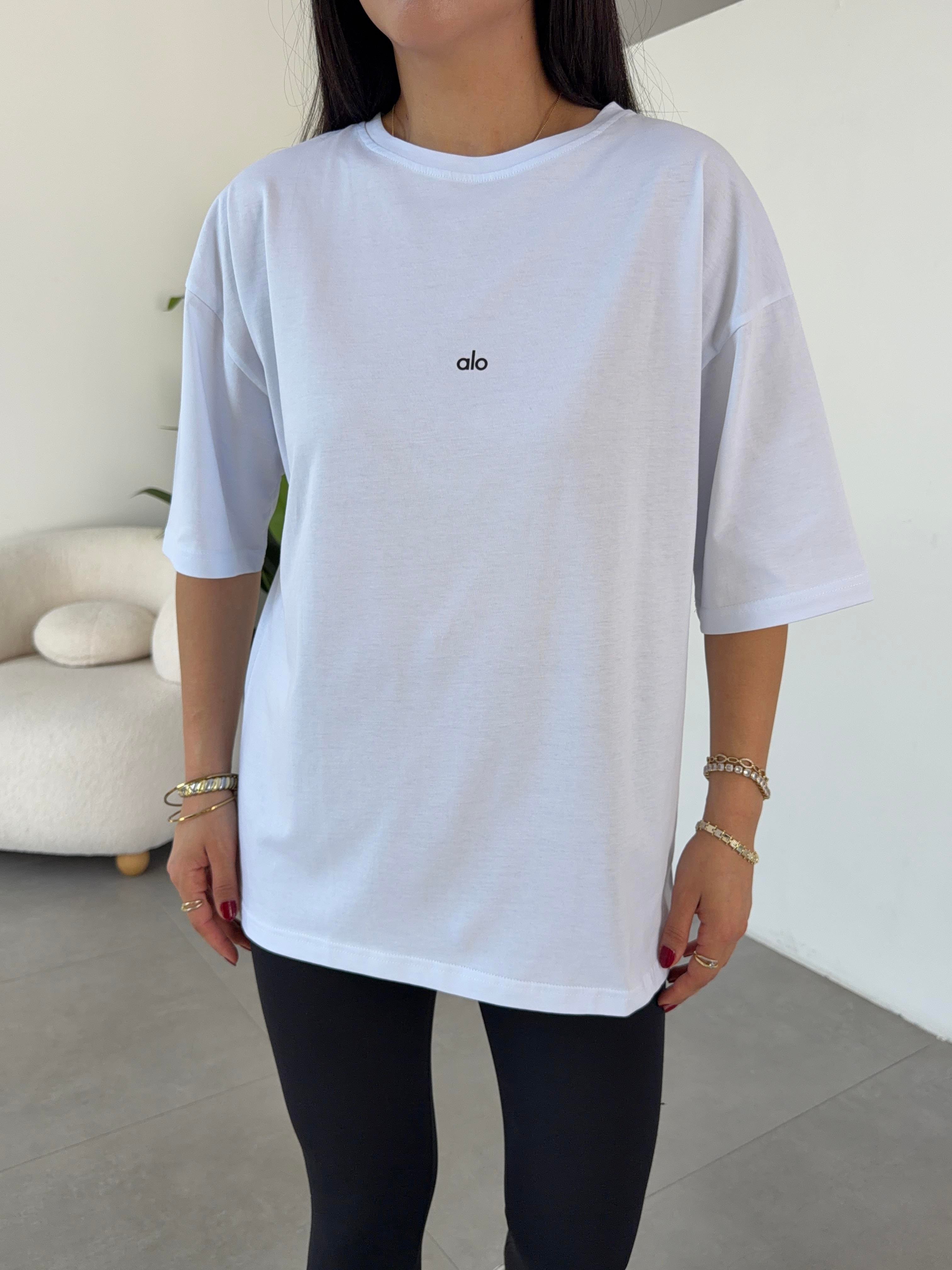 Beyaz Ao Basic Tshirt