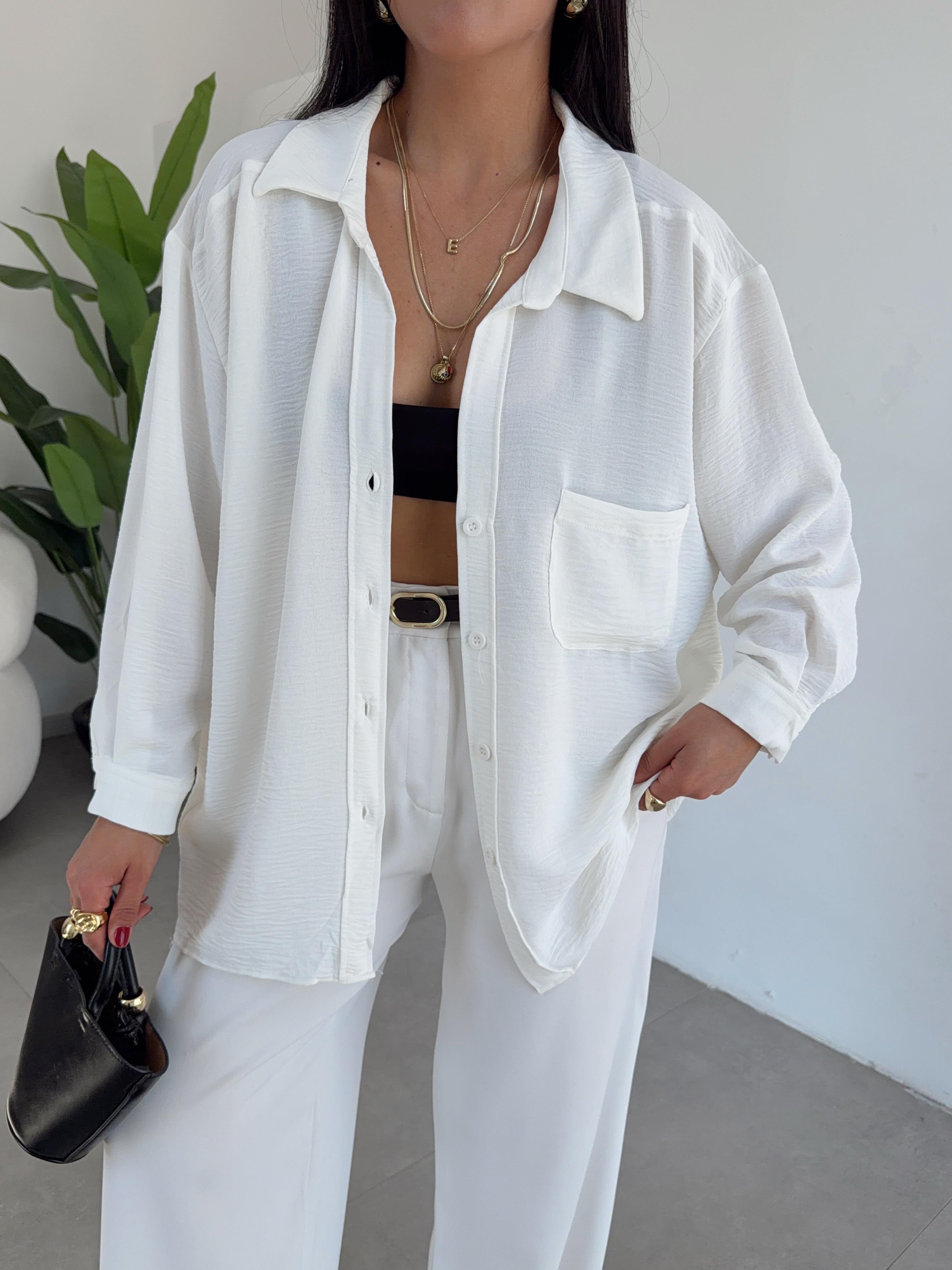 Beyaz Ayrobin Cepli Oversize Gömlek