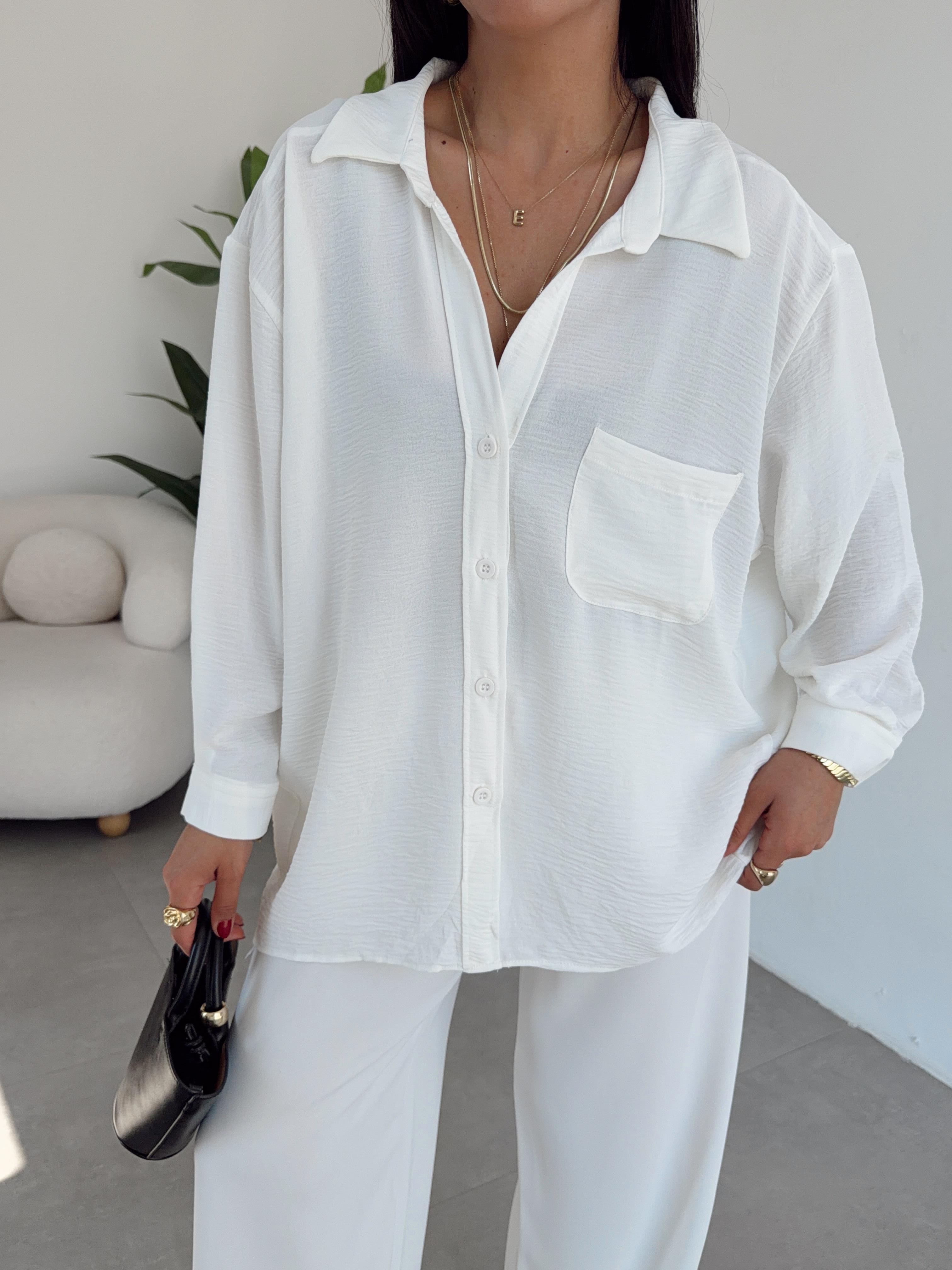 Beyaz Ayrobin Cepli Oversize Gömlek