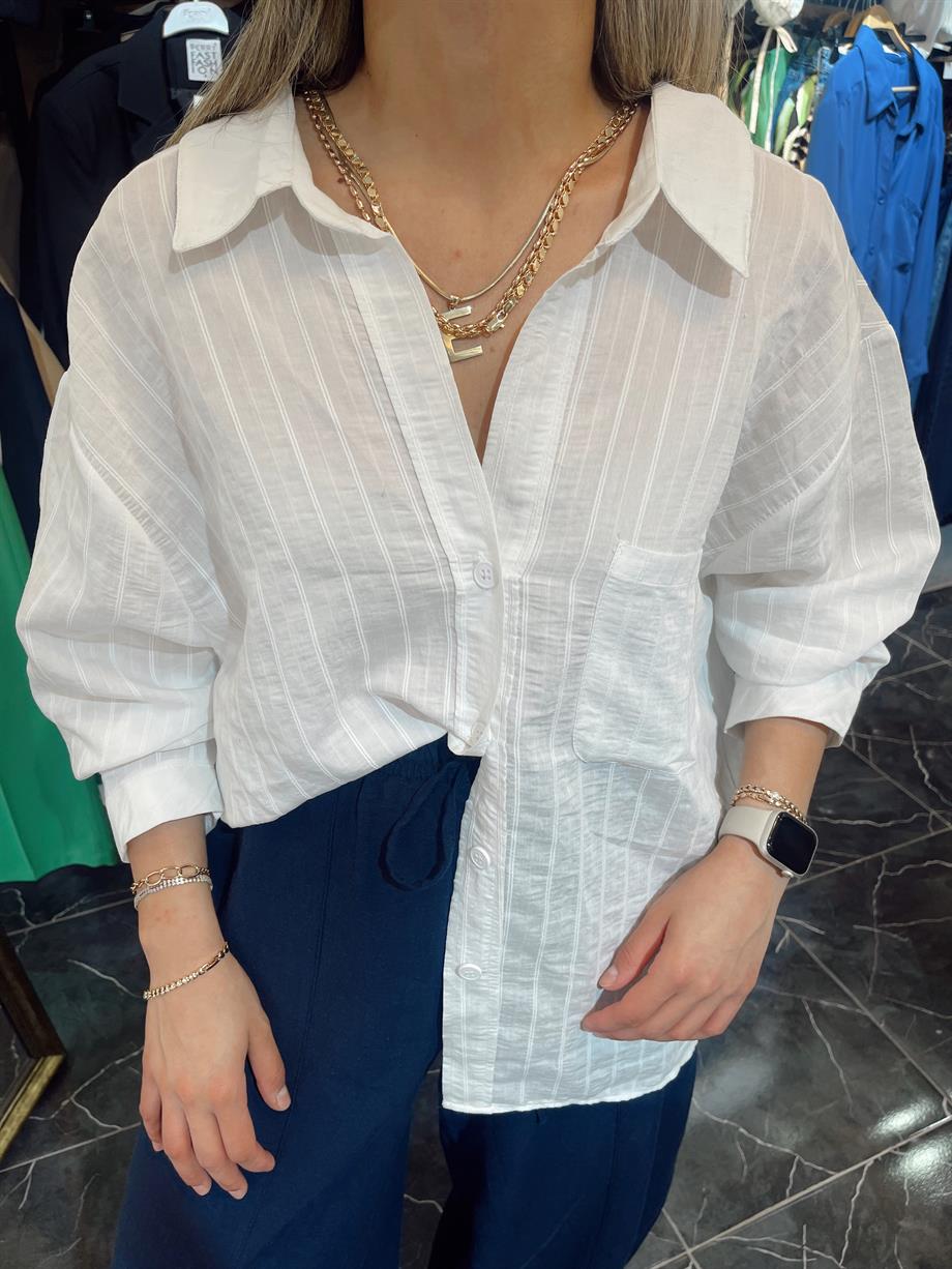 Beyaz Dikiş Detaylı Oversize Gömlek