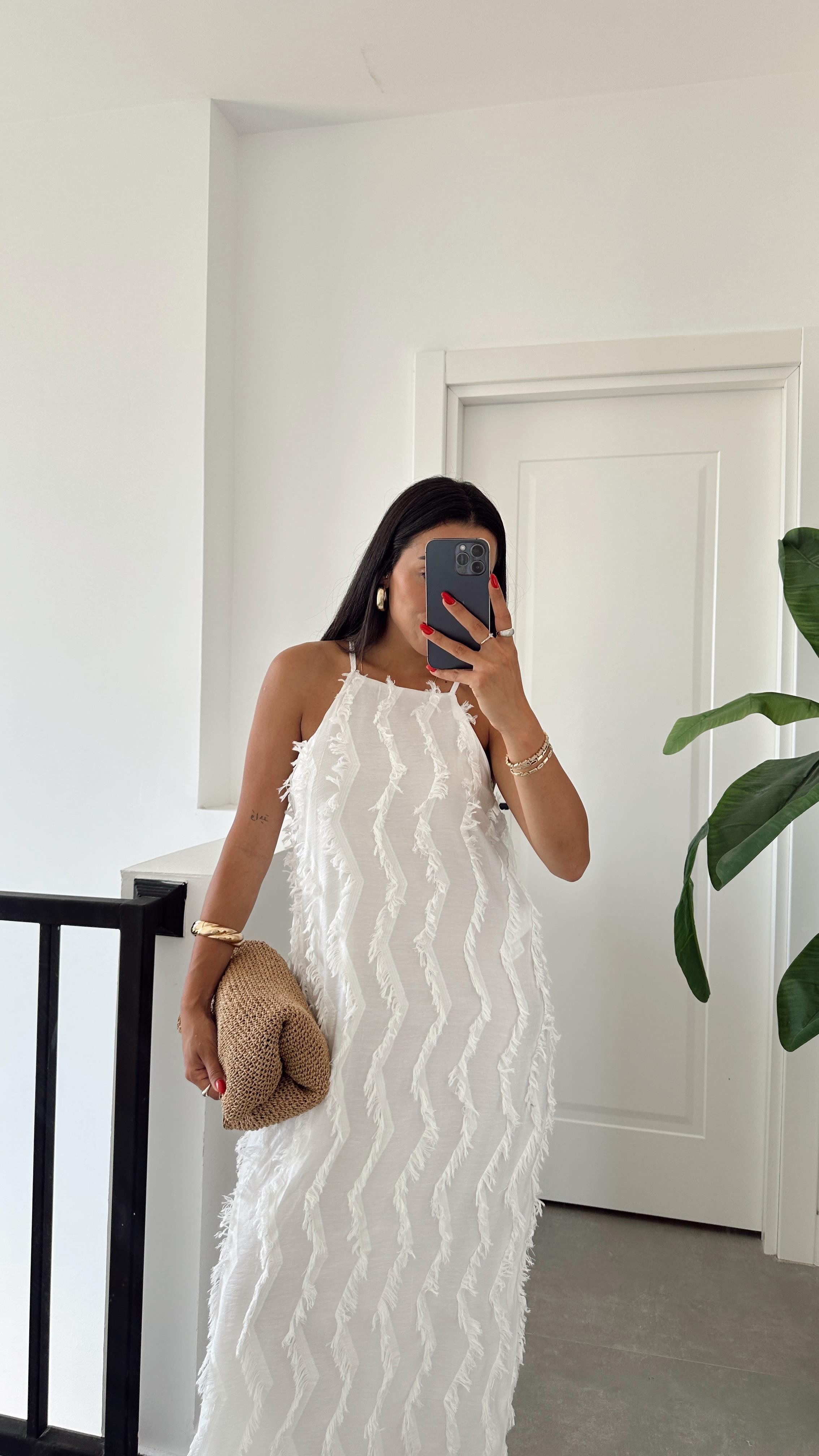 Beyaz Jakarlı Elbise