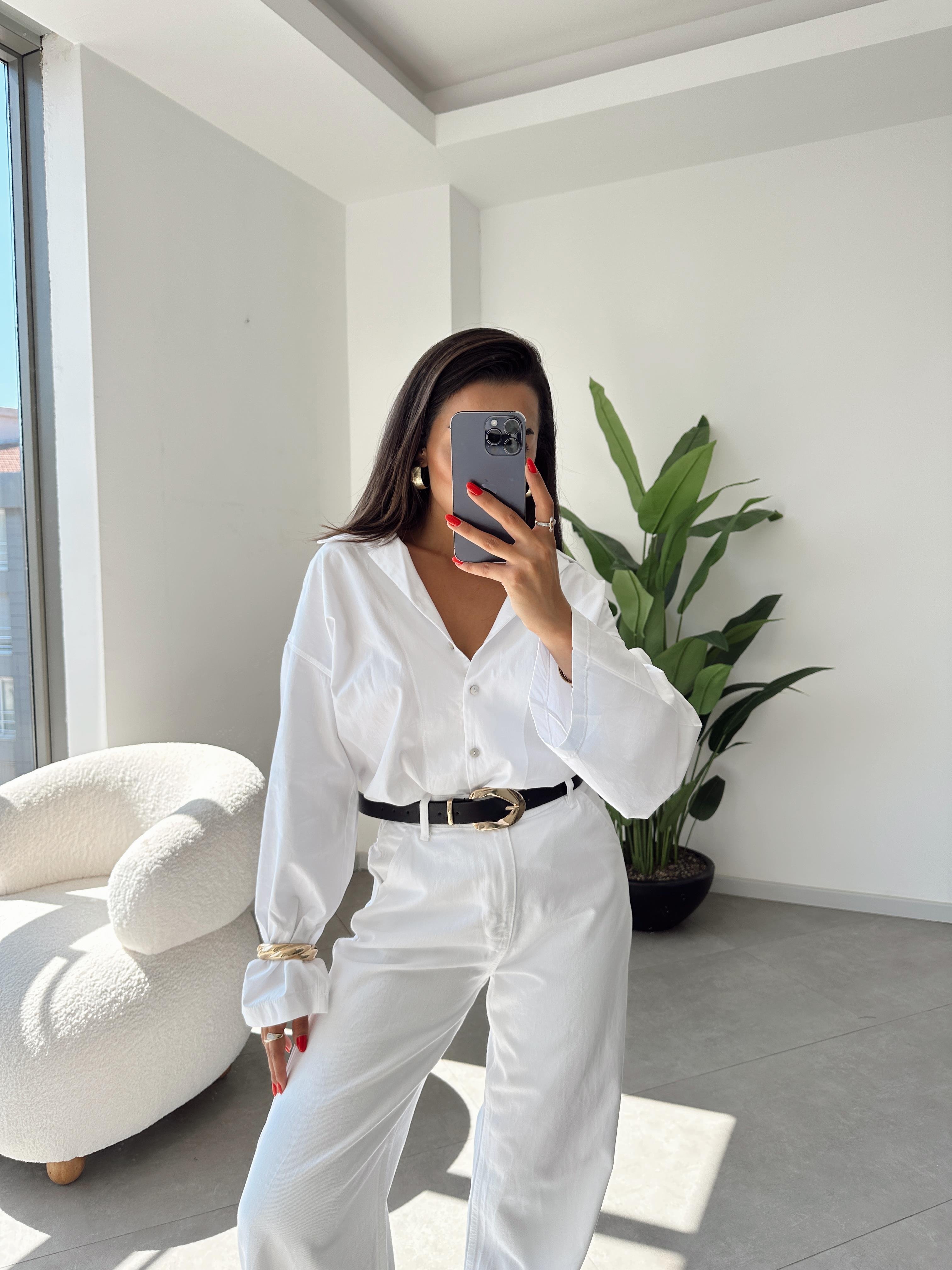 Beyaz Oversize Gömlek