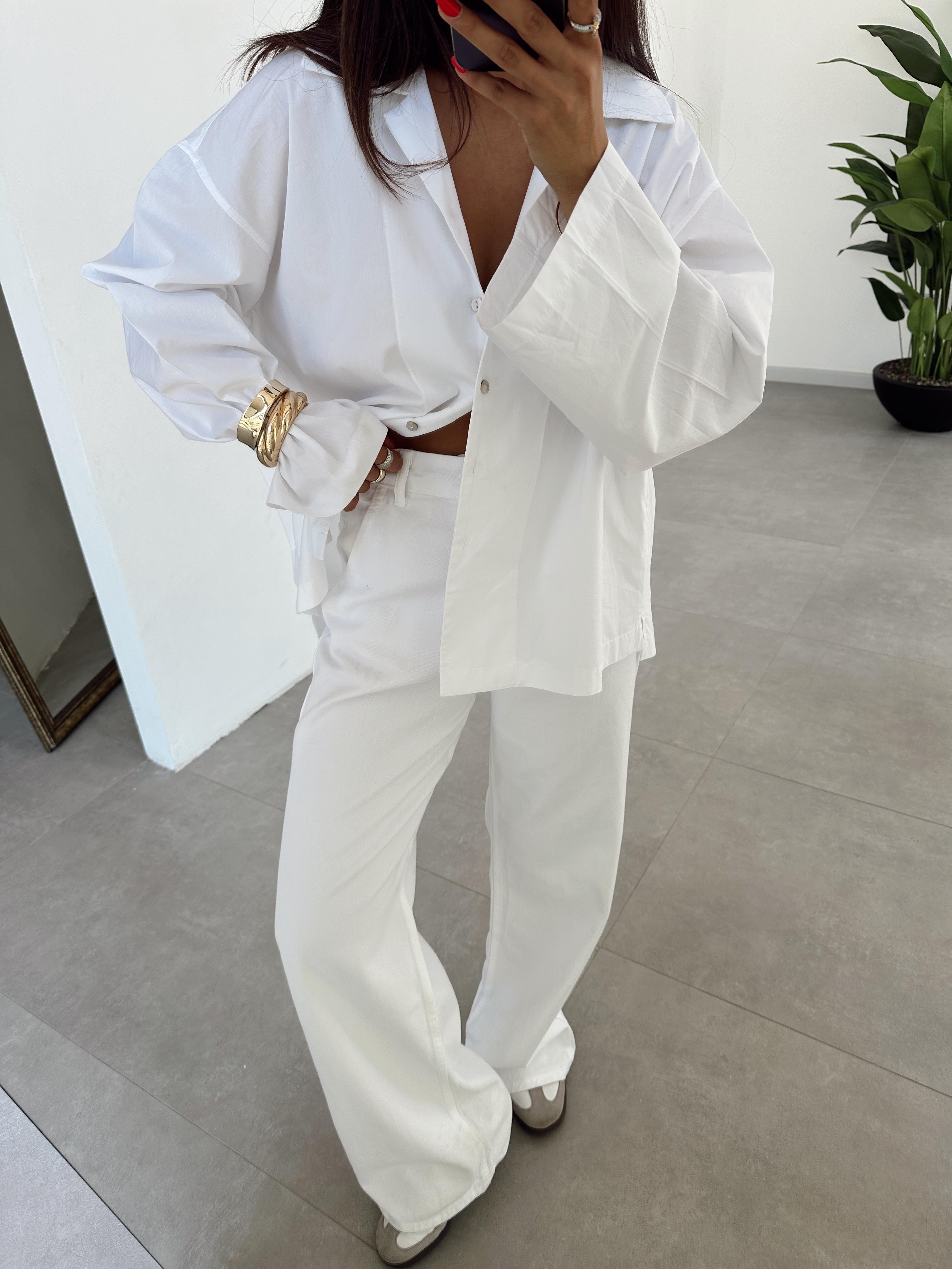 Beyaz Oversize Gömlek