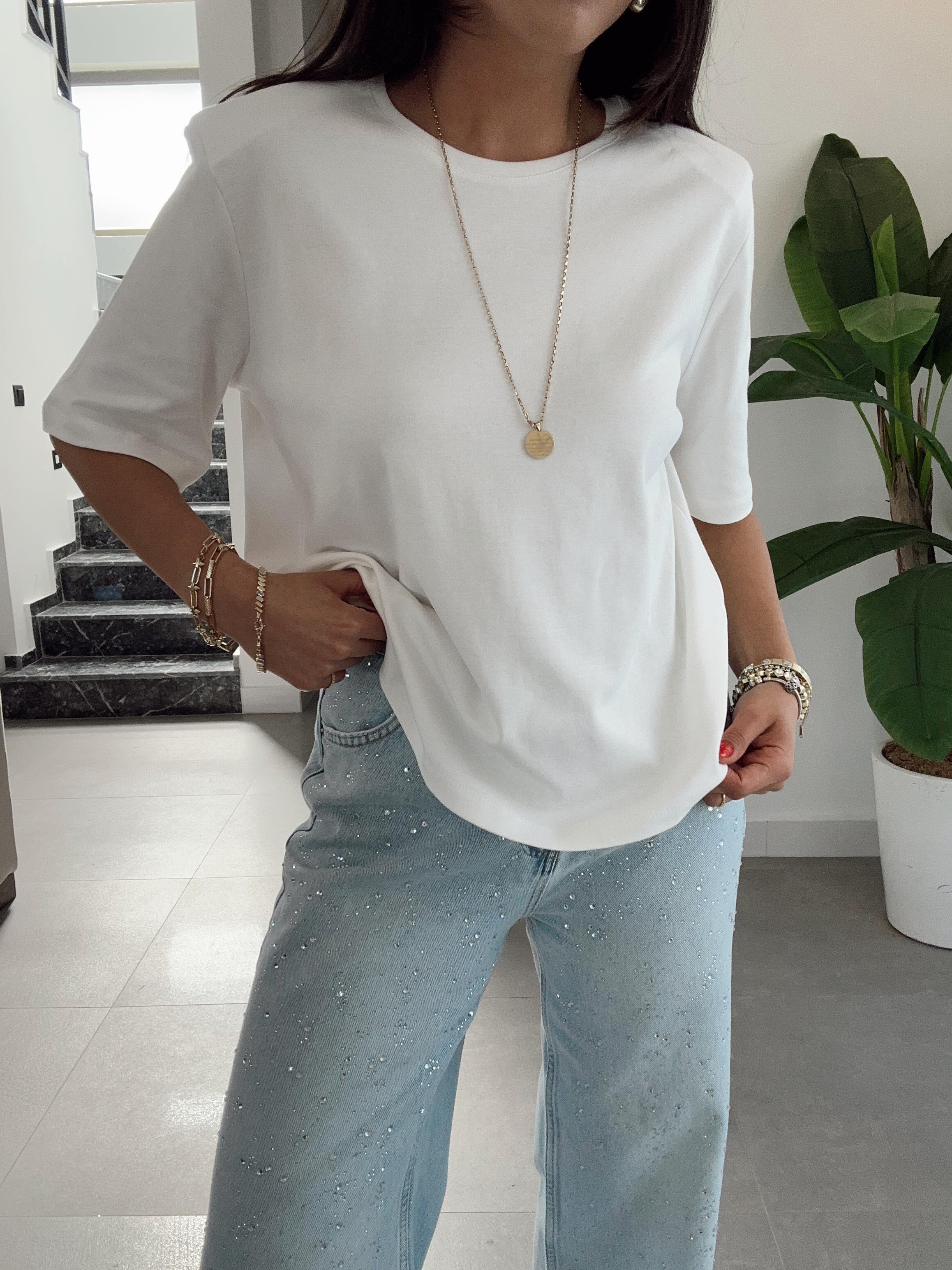 Beyaz Vatkalı Basic Tişört