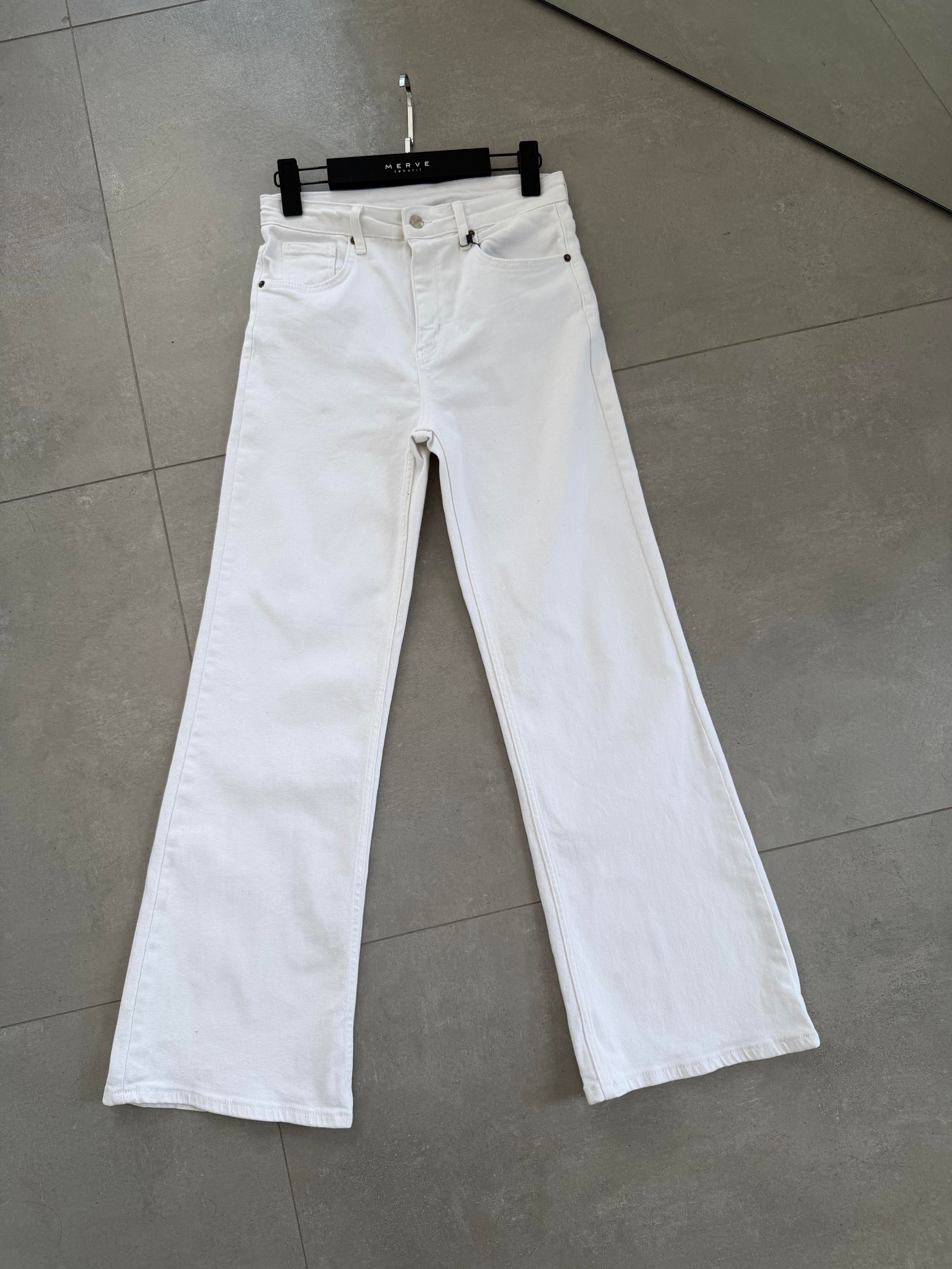 Beyaz Wideleg Jean