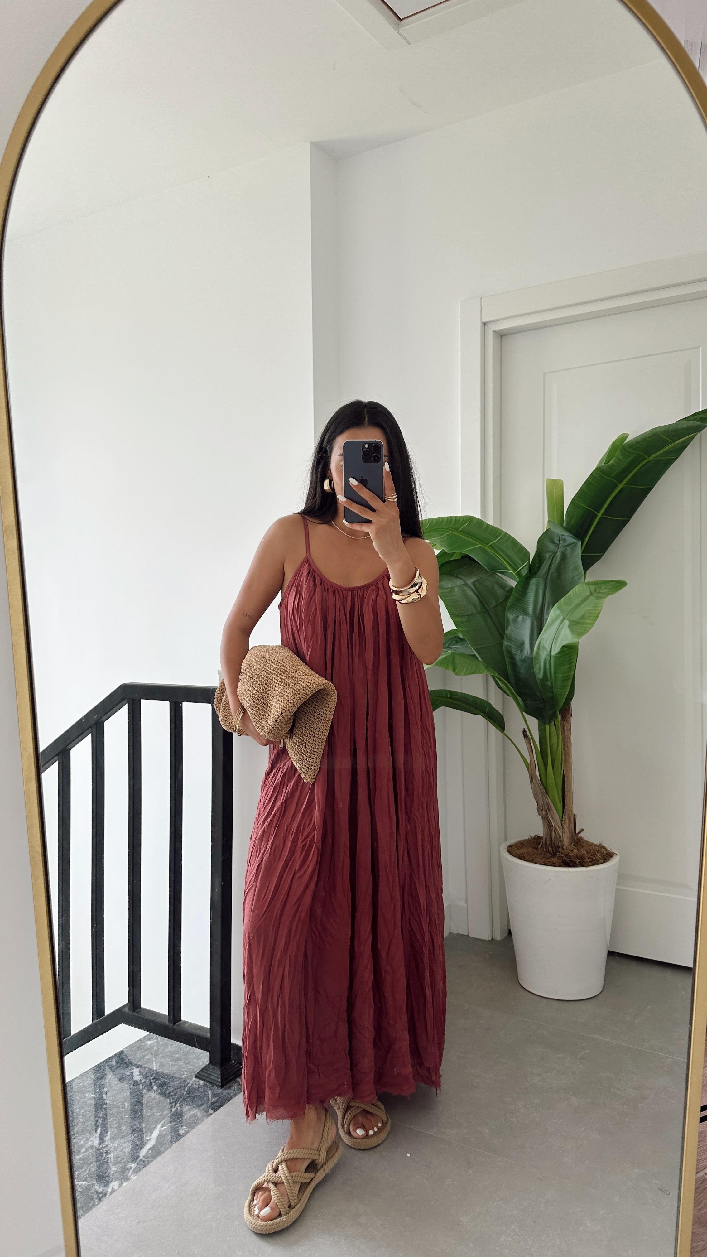 Bordo Askılı Elbise