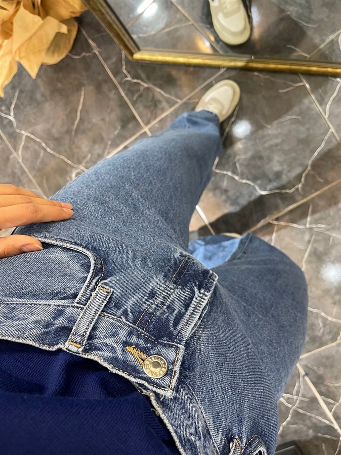 Boru Paça Koyu Mavi Jean