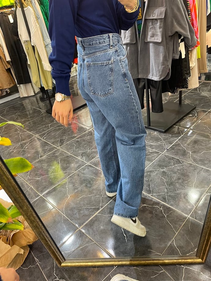 Boru Paça Koyu Mavi Jean