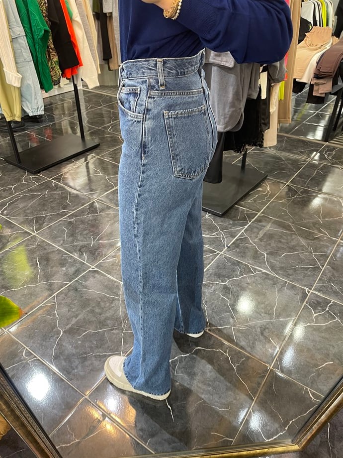 Boru Paça Koyu Mavi Jean