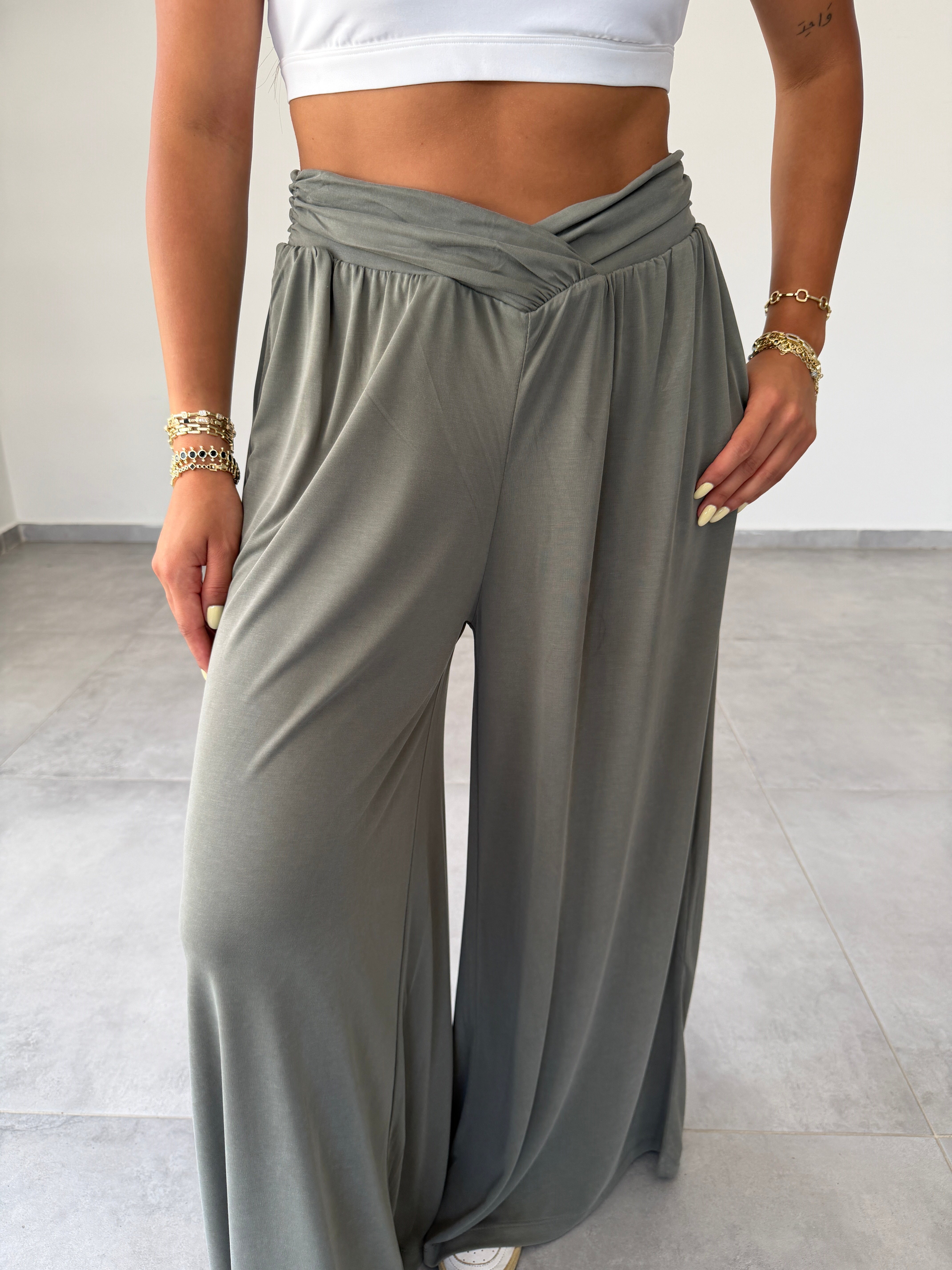 Comfort Haki Kruvaze Bel Detaylı Modal Bol Paça Pantolon