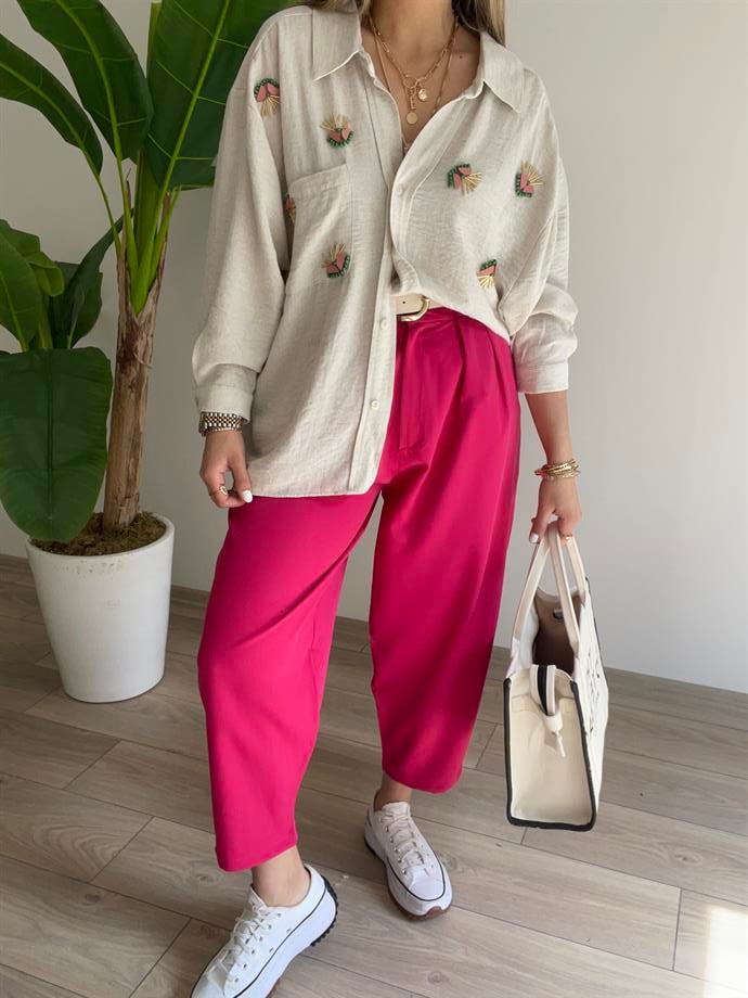 Düşük Omuzlu İşlemeli Gömlek