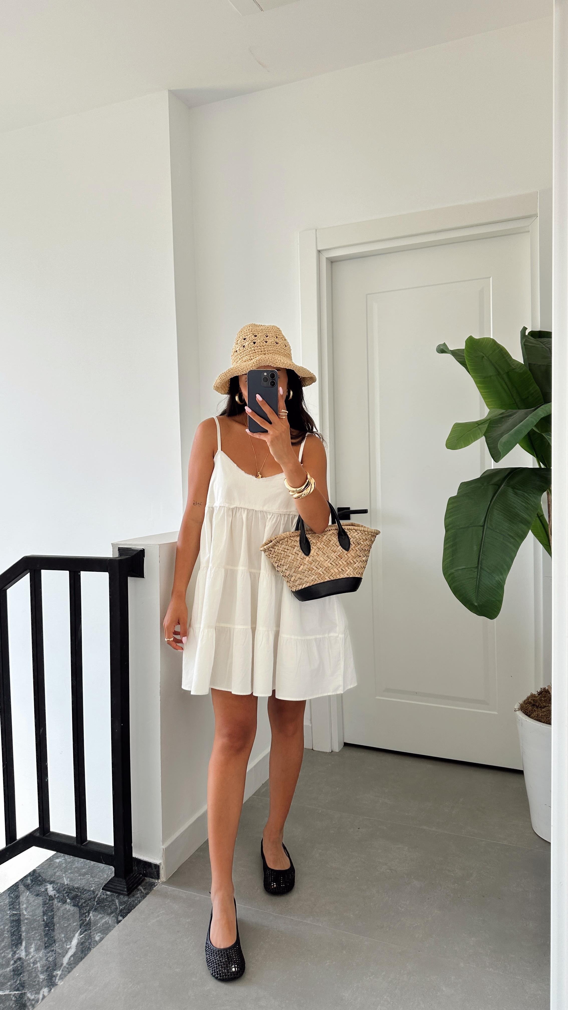 Ekru Askılı Mini Elbise