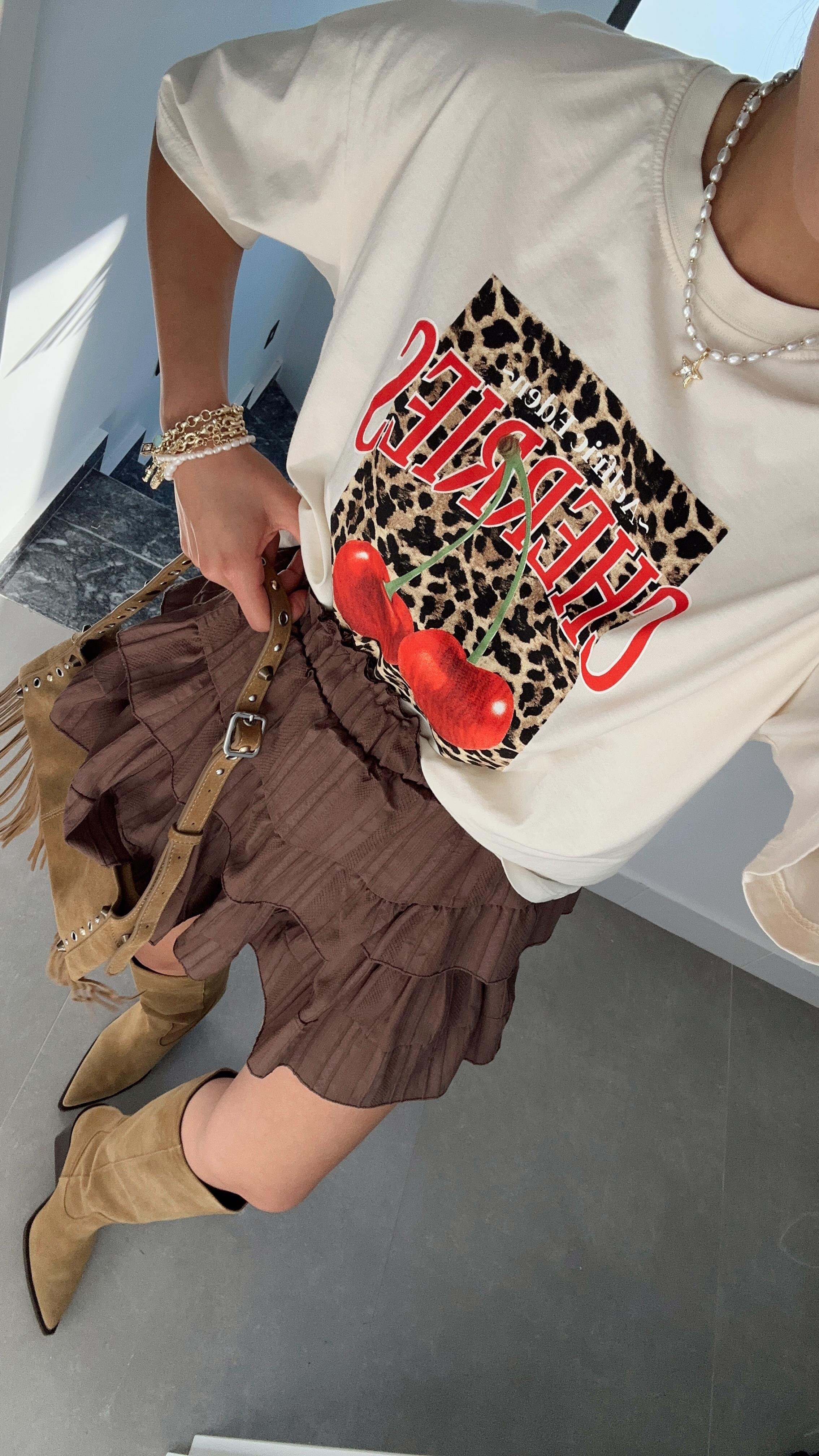 Ekru Cherries Baskı Tişört